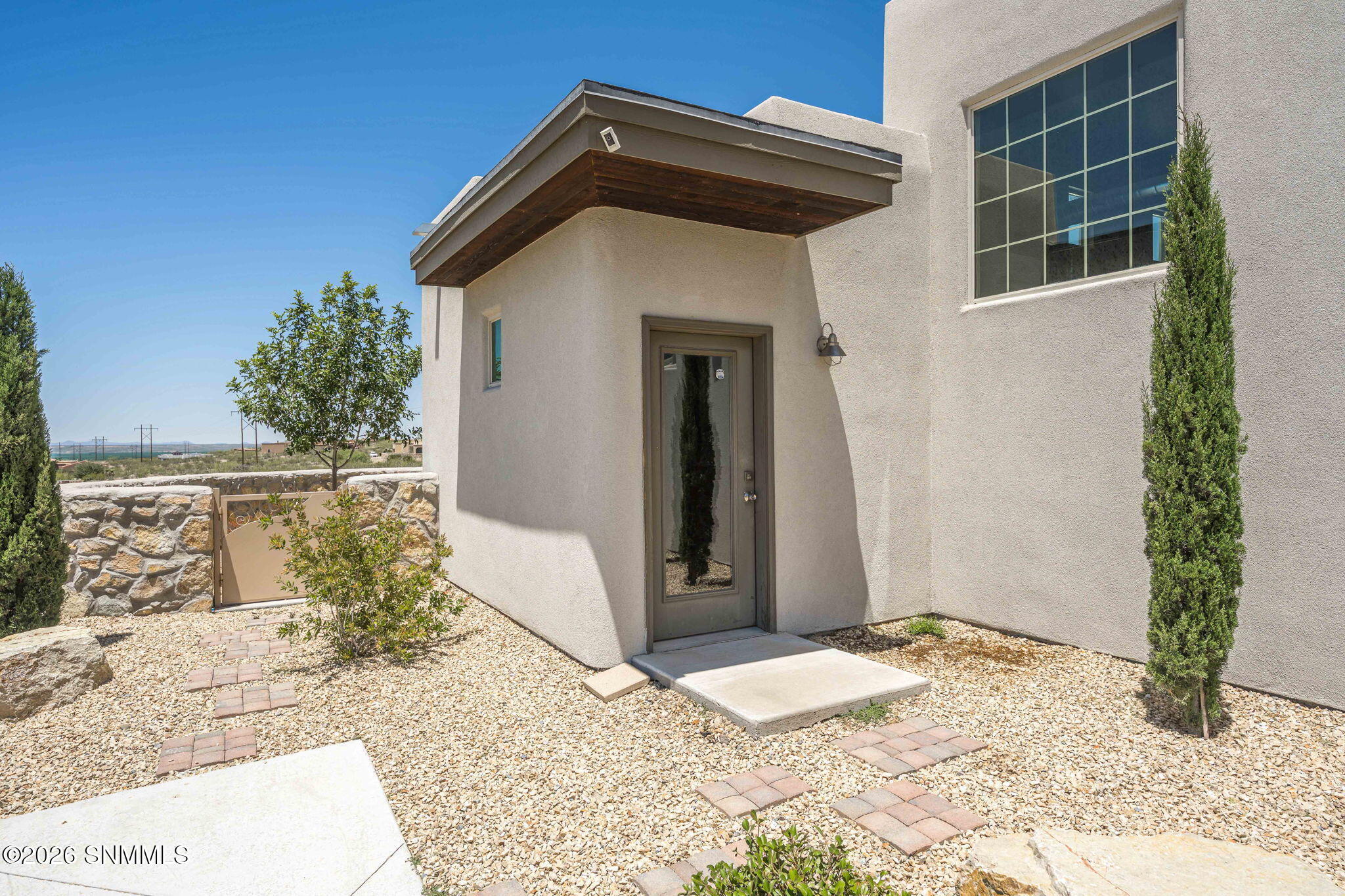 54-web-or-mls-Snappin Homes (ViaEstrella