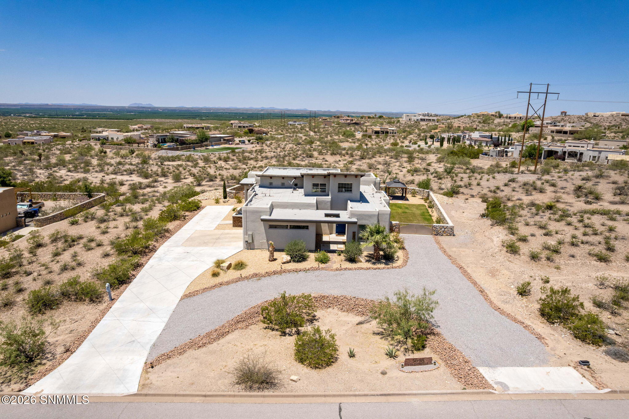 57-web-or-mls-Snappin Homes (ViaEstrella