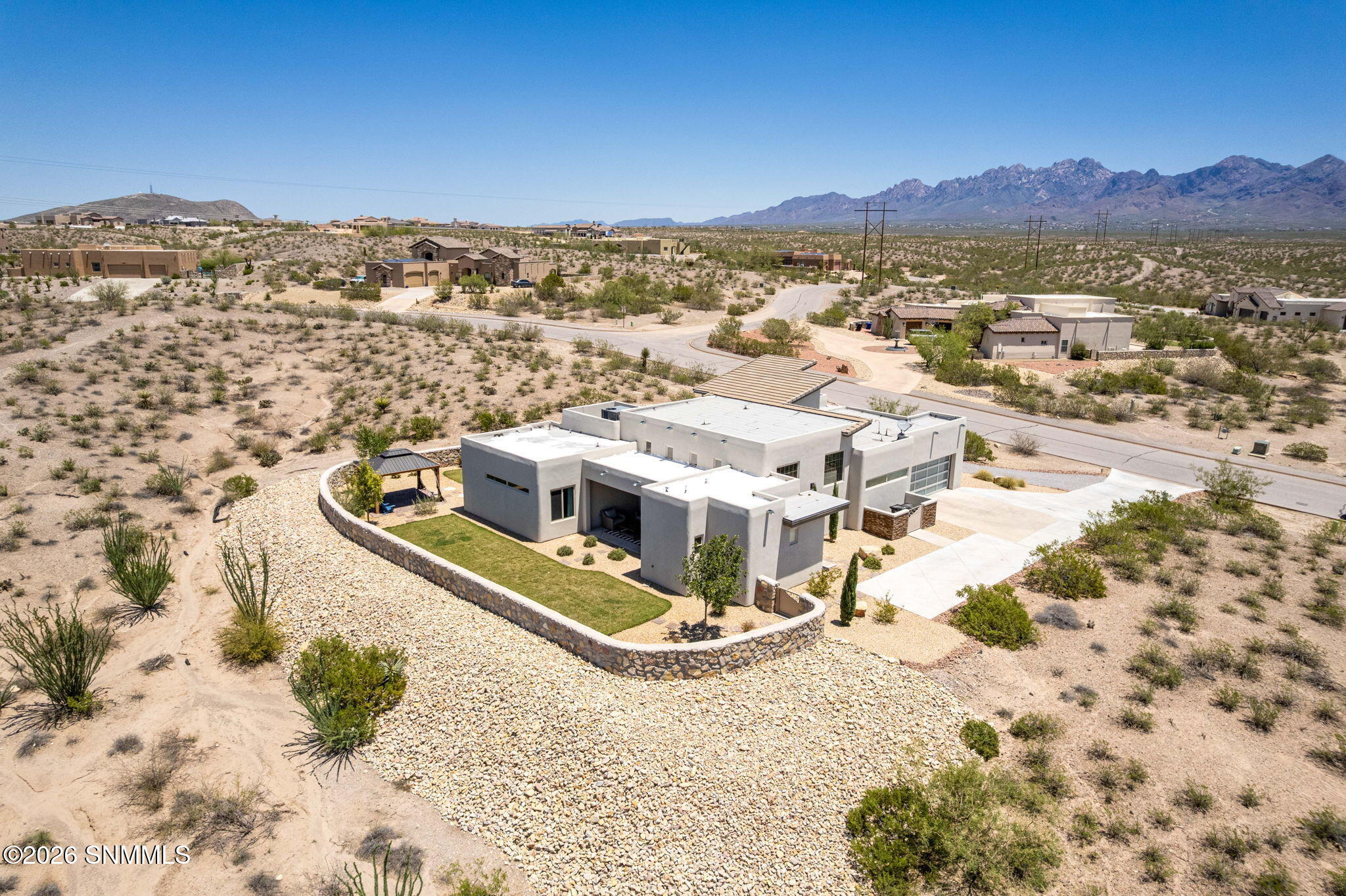 62-web-or-mls-Snappin Homes (ViaEstrella