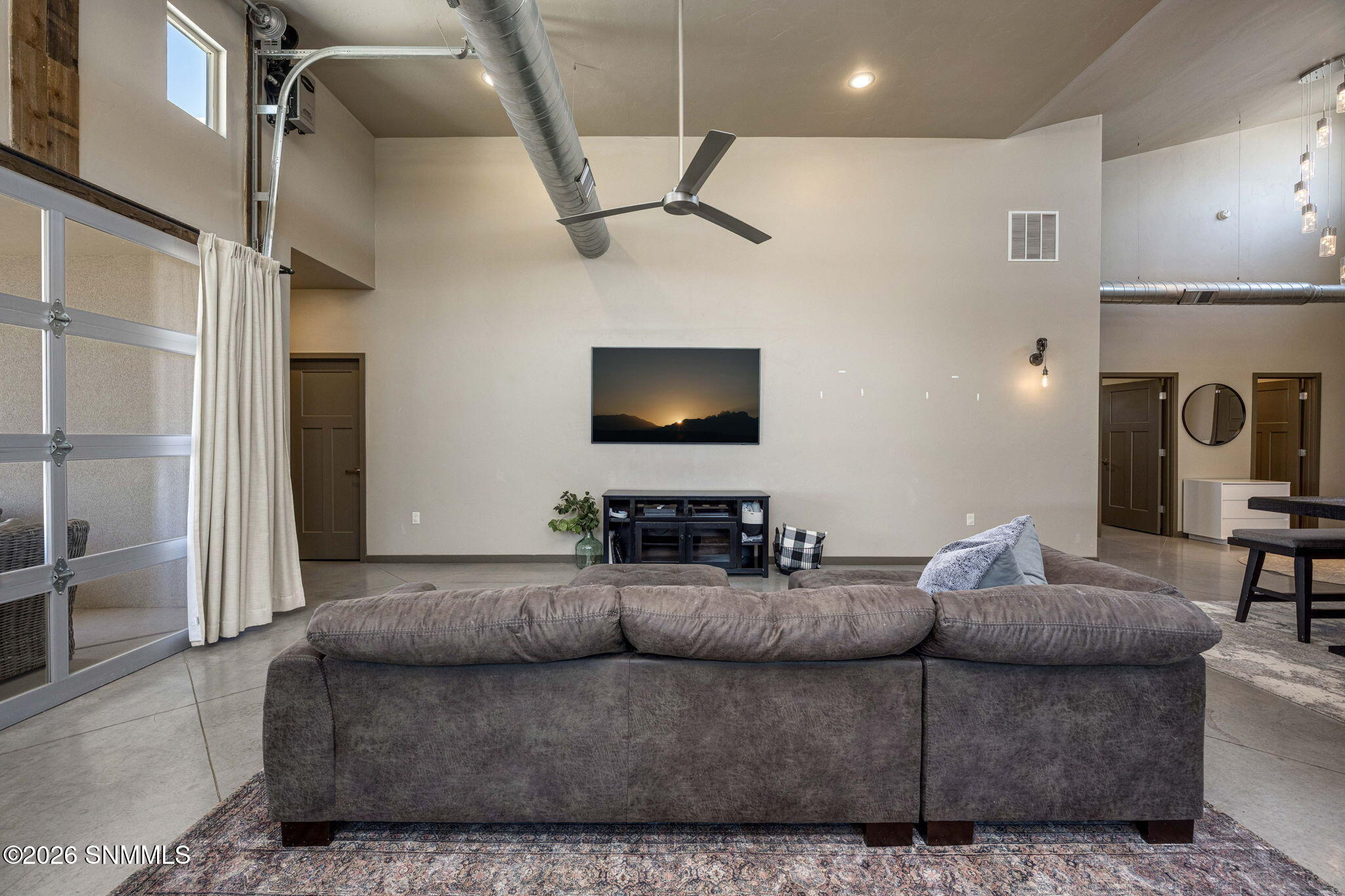 11-web-or-mls-Snappin Homes (ViaEstrella