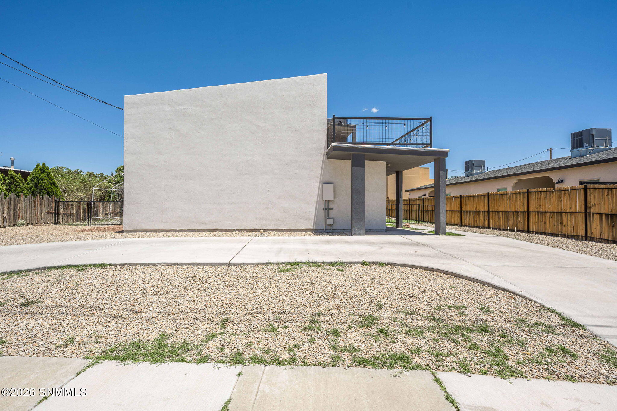 2-web-or-mls-Snappin Homes (Campo1118)-2