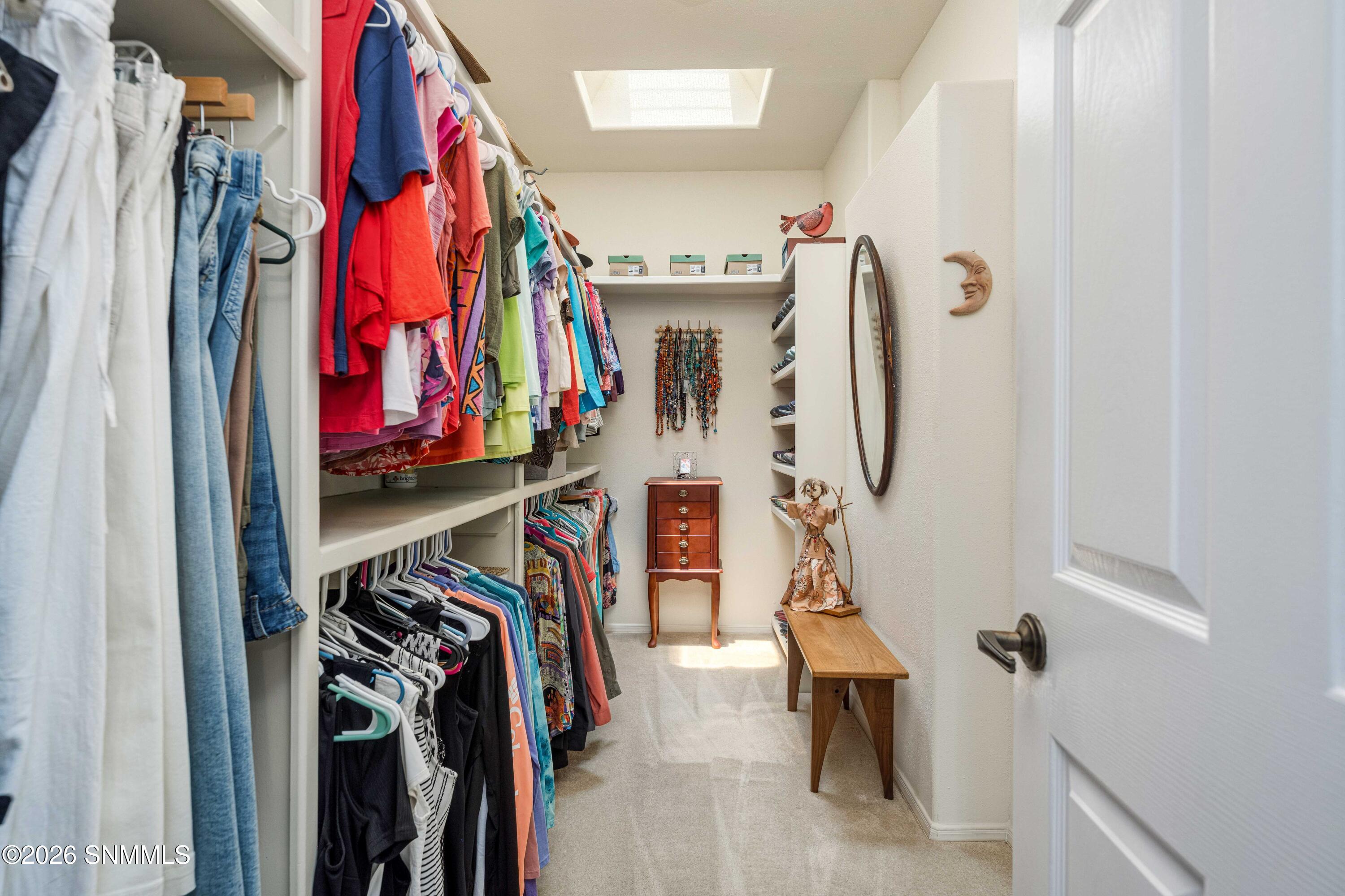 Walk-in Closet