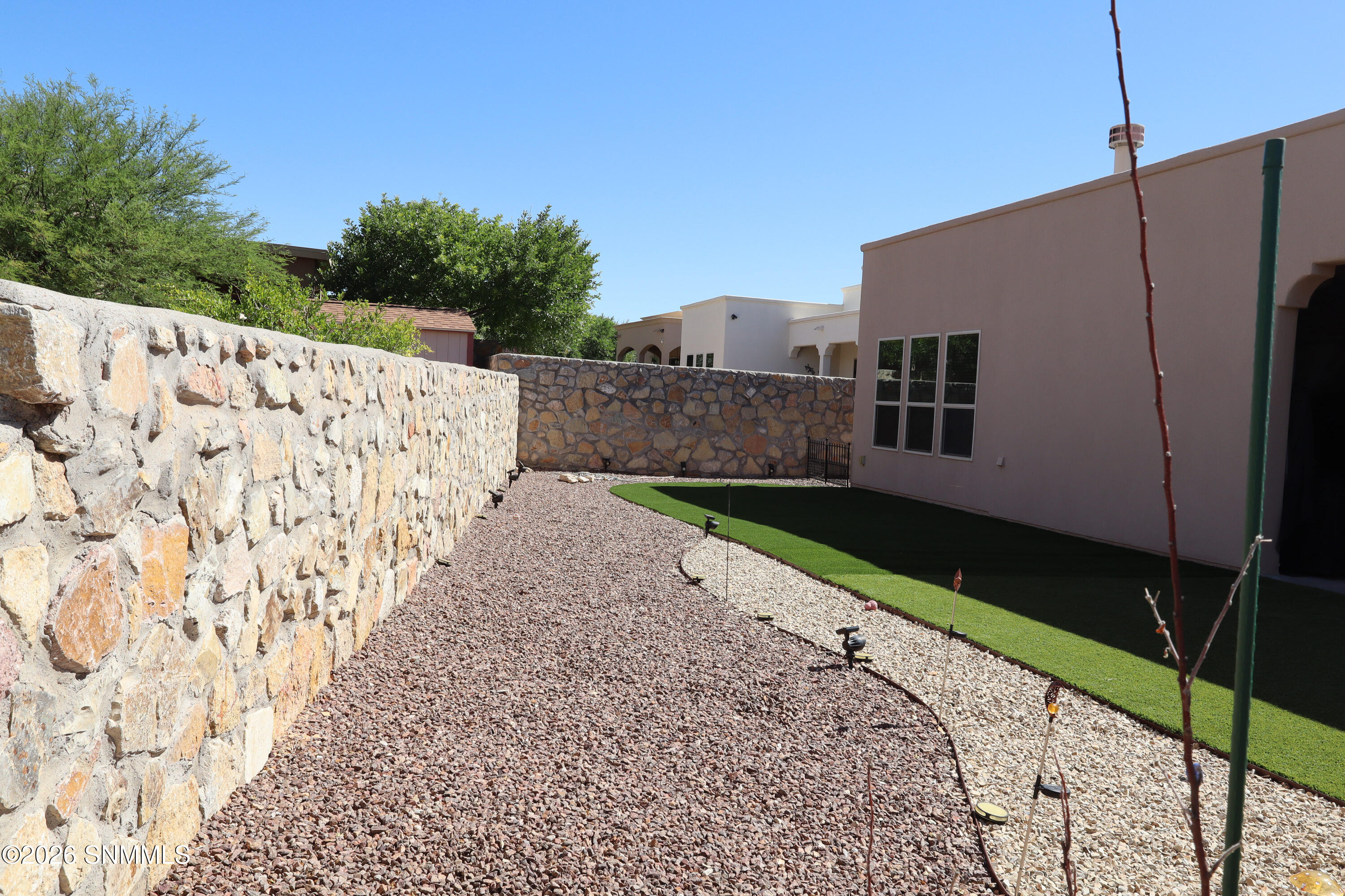 4314 back left rock