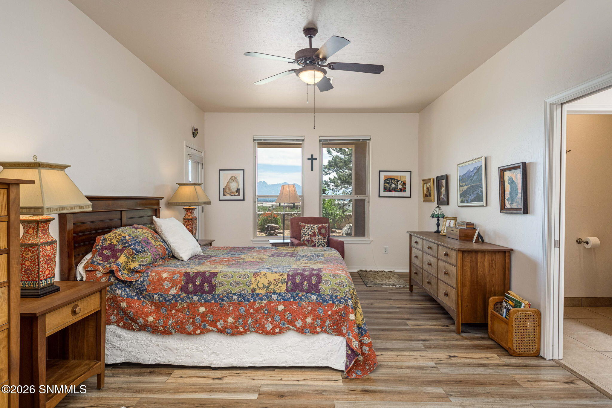 22-web-or-mls-Snappin Homes (Renoir1310)