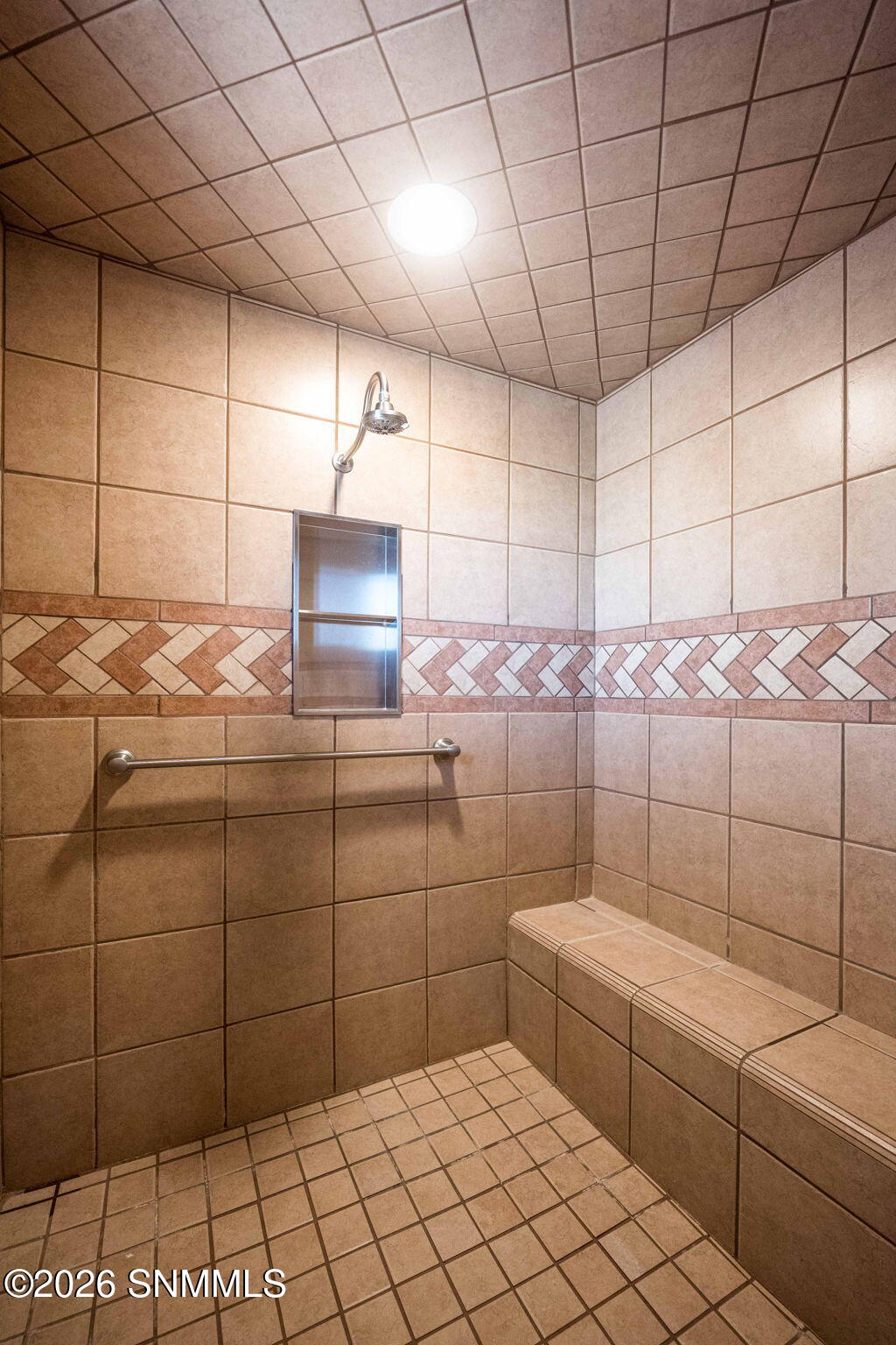 28-web-or-mls-Snappin Homes (Renoir1310)