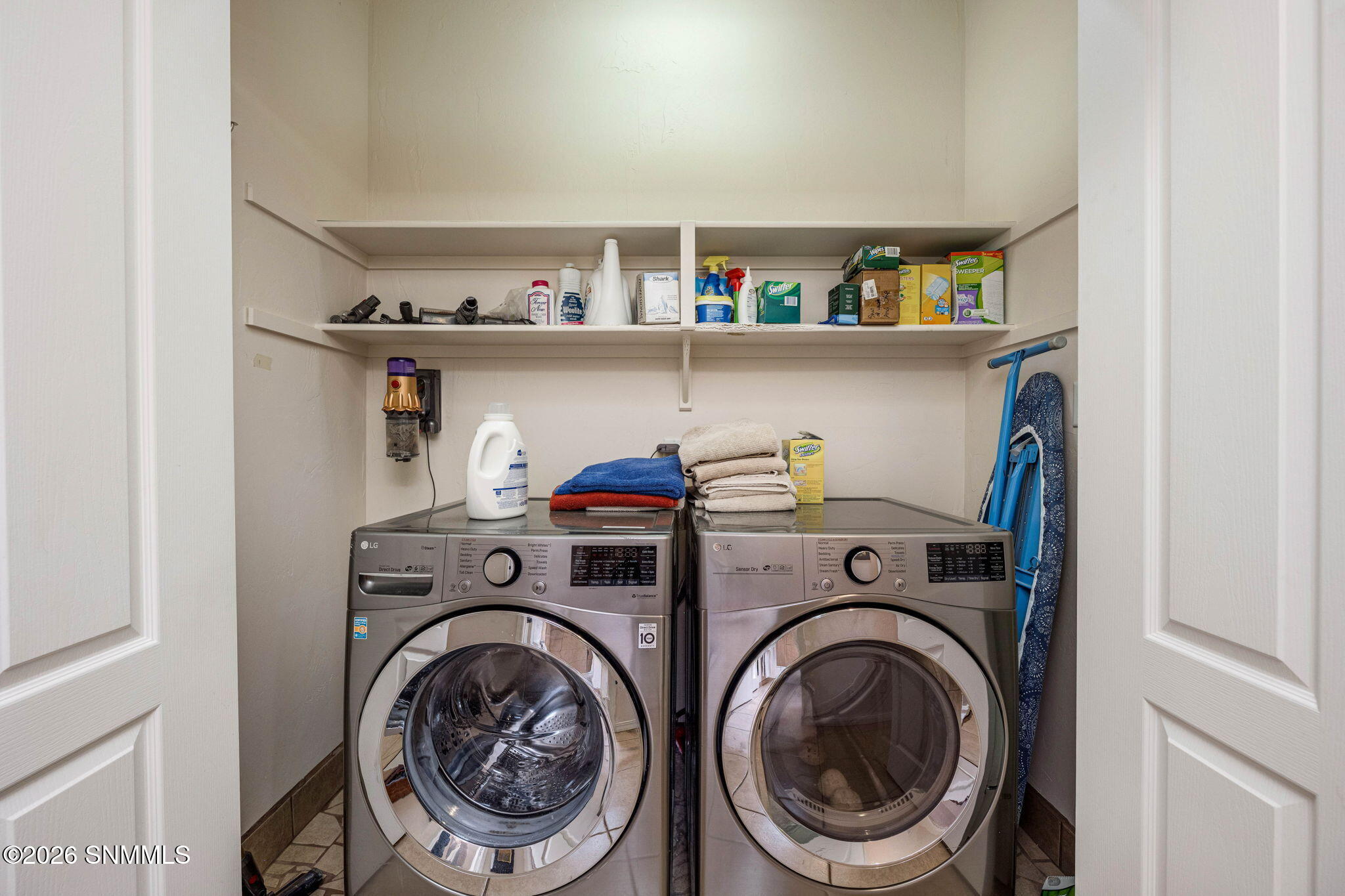 37-web-or-mls-Snappin Homes (Renoir1310)