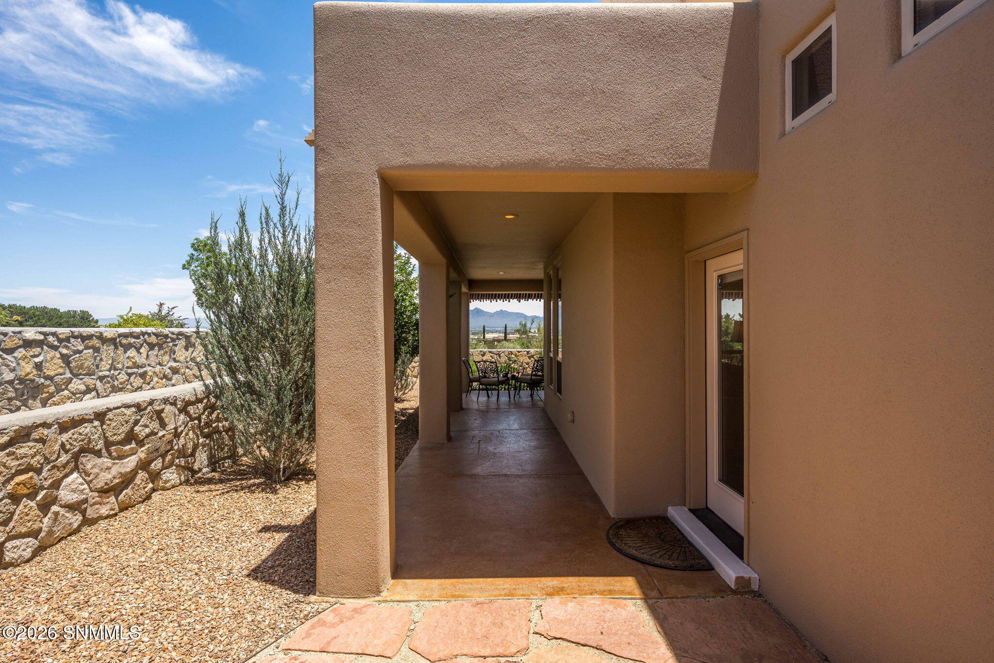 41-web-or-mls-Snappin Homes (Renoir1310)