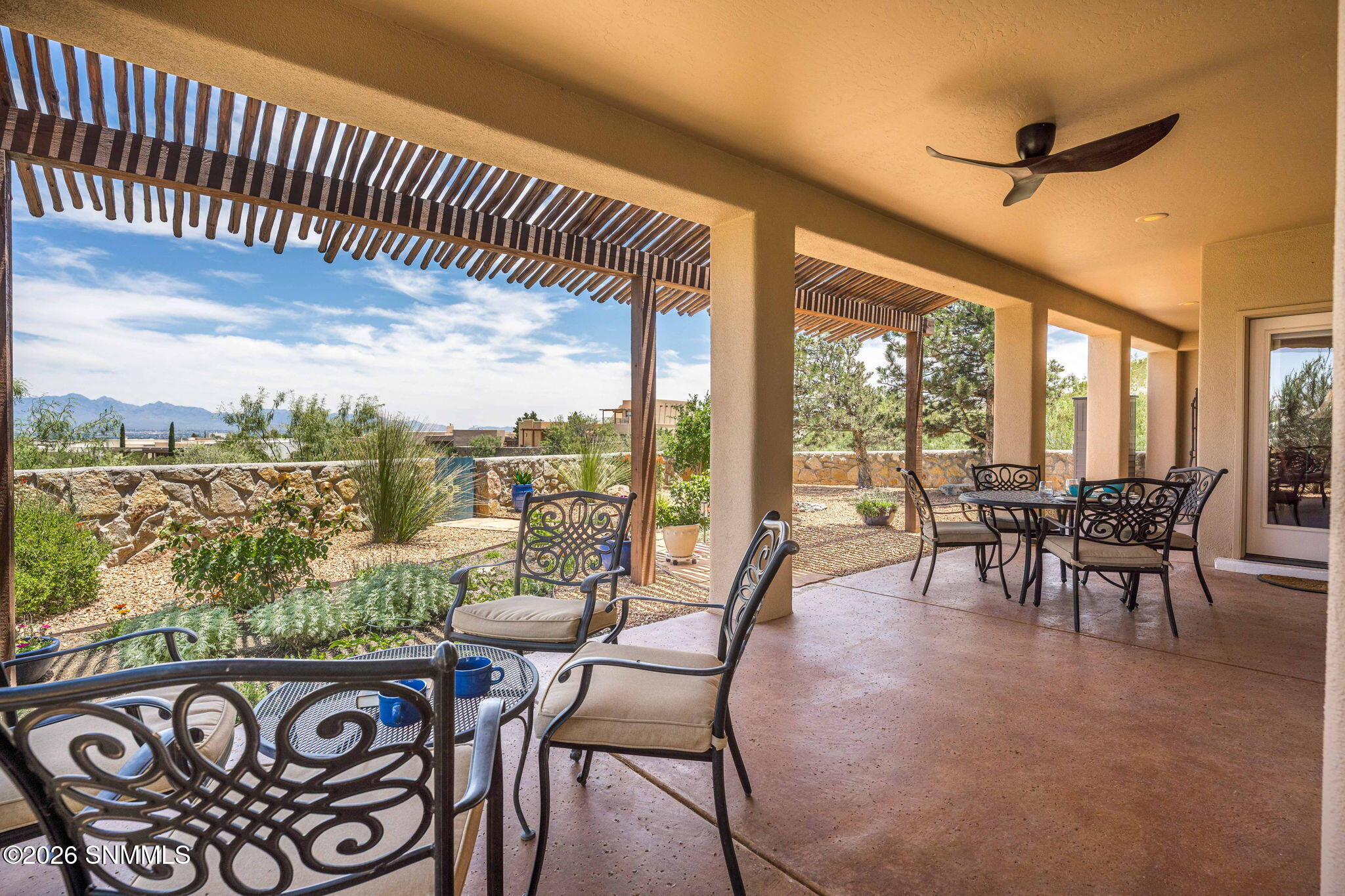 44-web-or-mls-Snappin Homes (Renoir1310)
