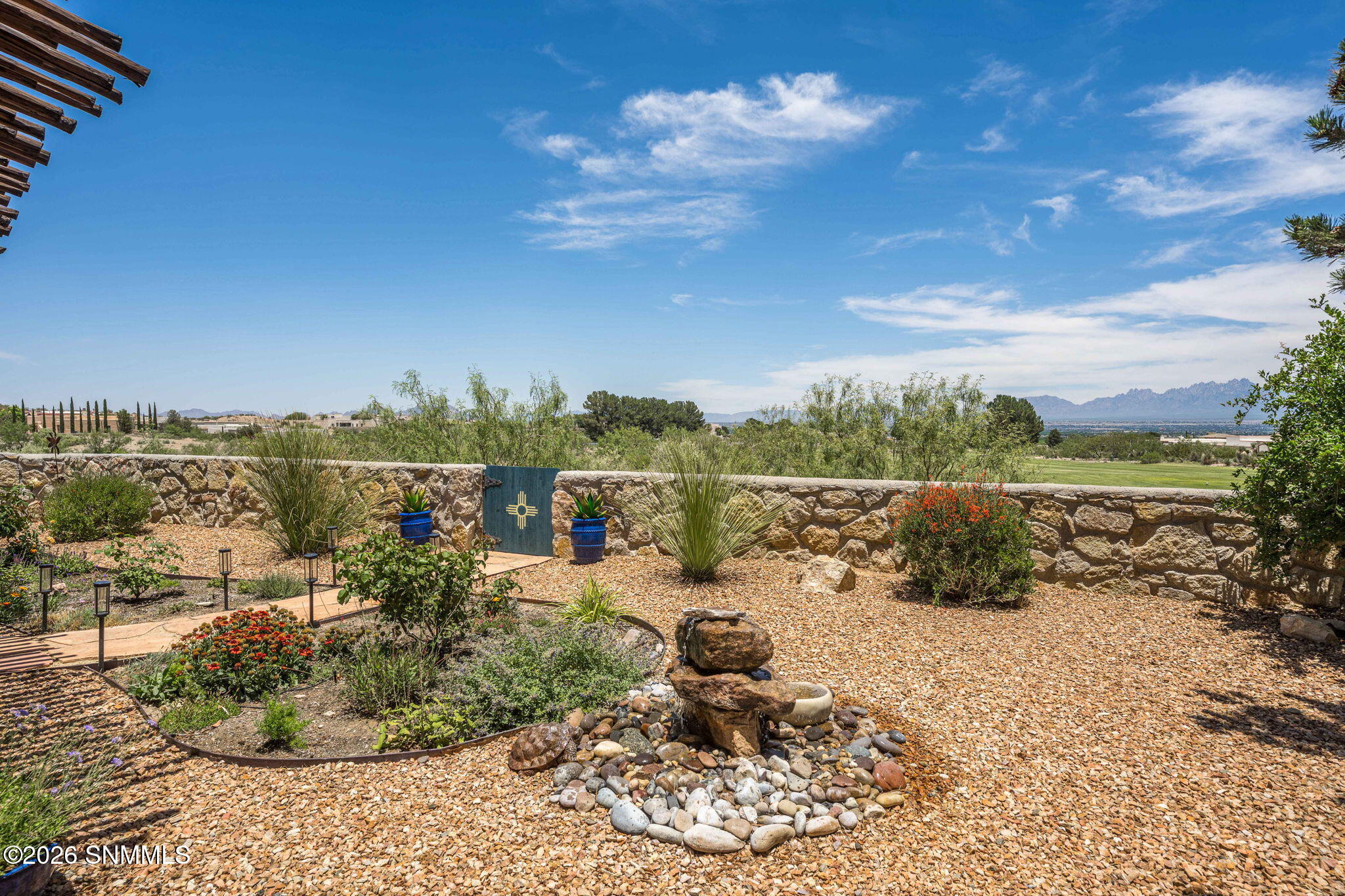 50-web-or-mls-Snappin Homes (Renoir1310)