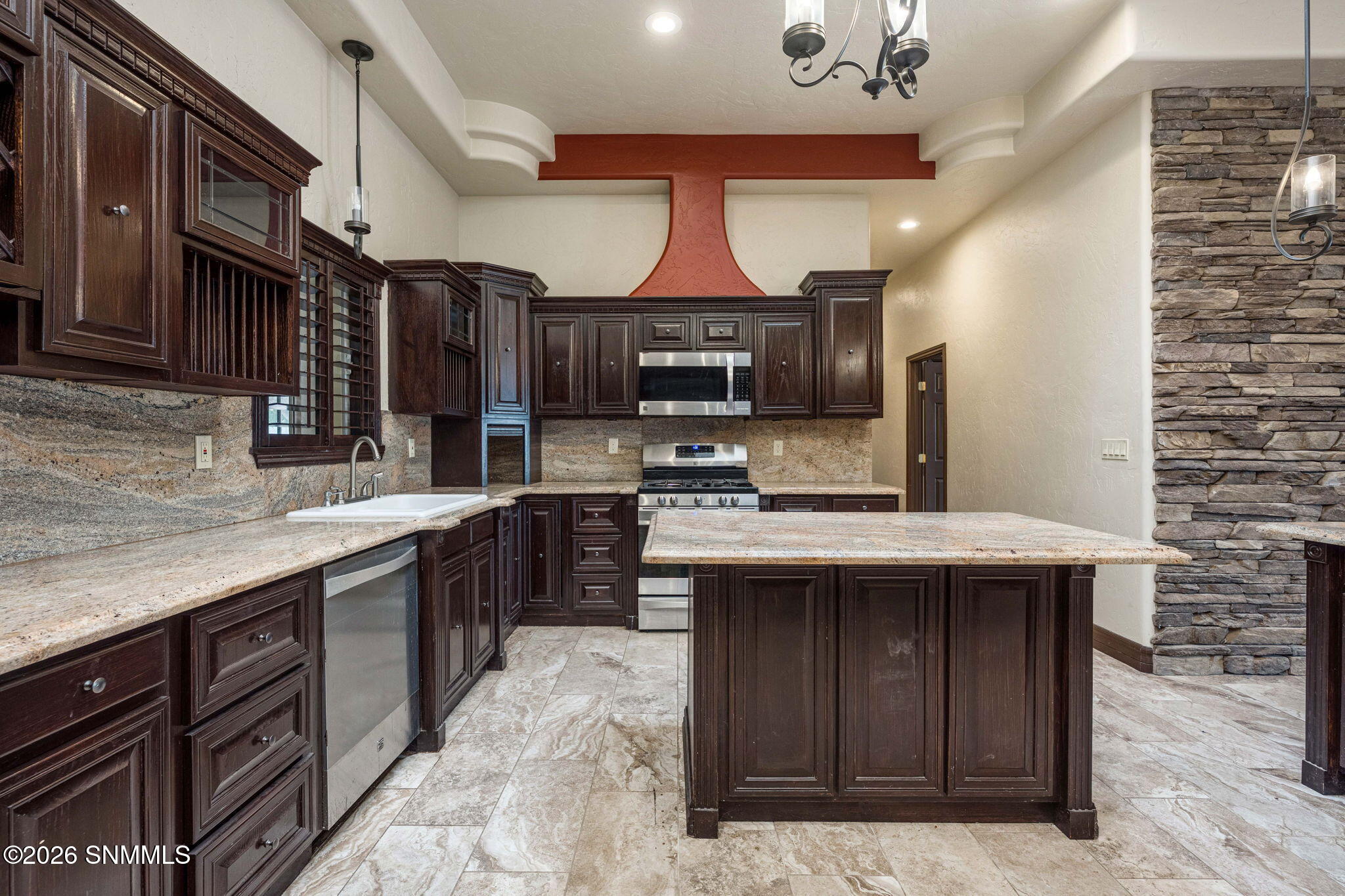 15-web-or-mls-Snappin Homes (LasFlores30