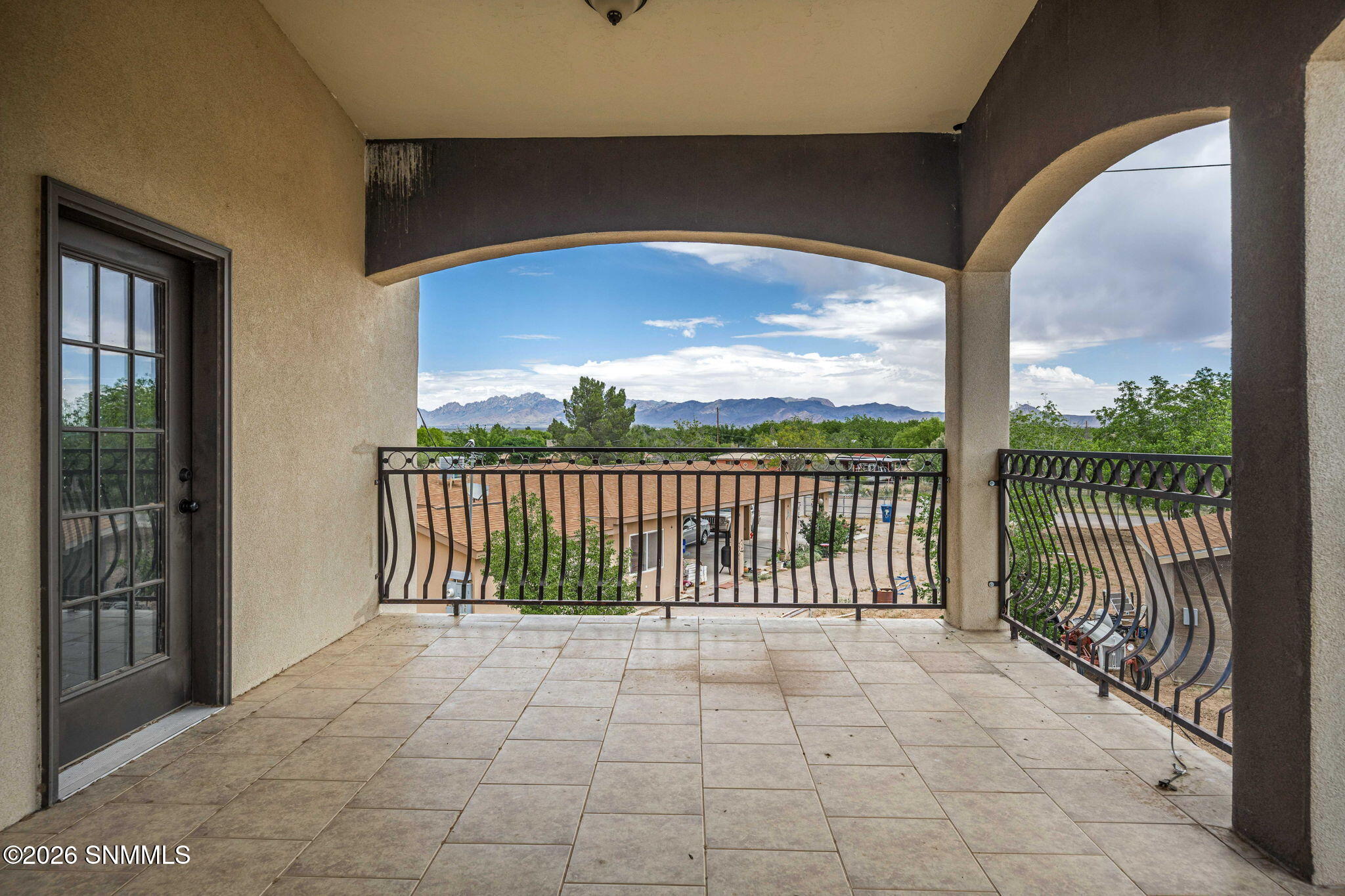 42-web-or-mls-Snappin Homes (LasFlores30
