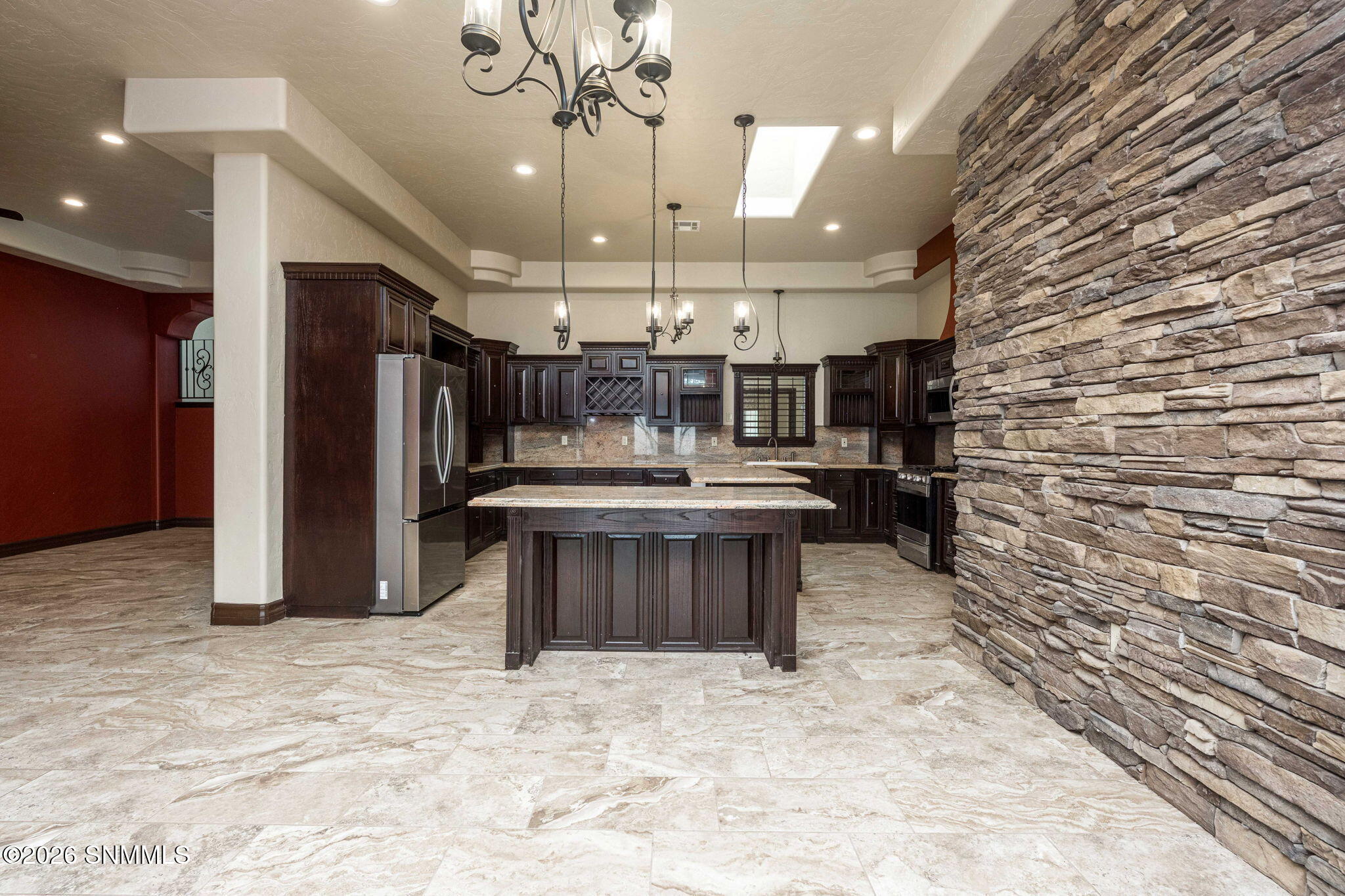 8-web-or-mls-Snappin Homes (LasFlores304