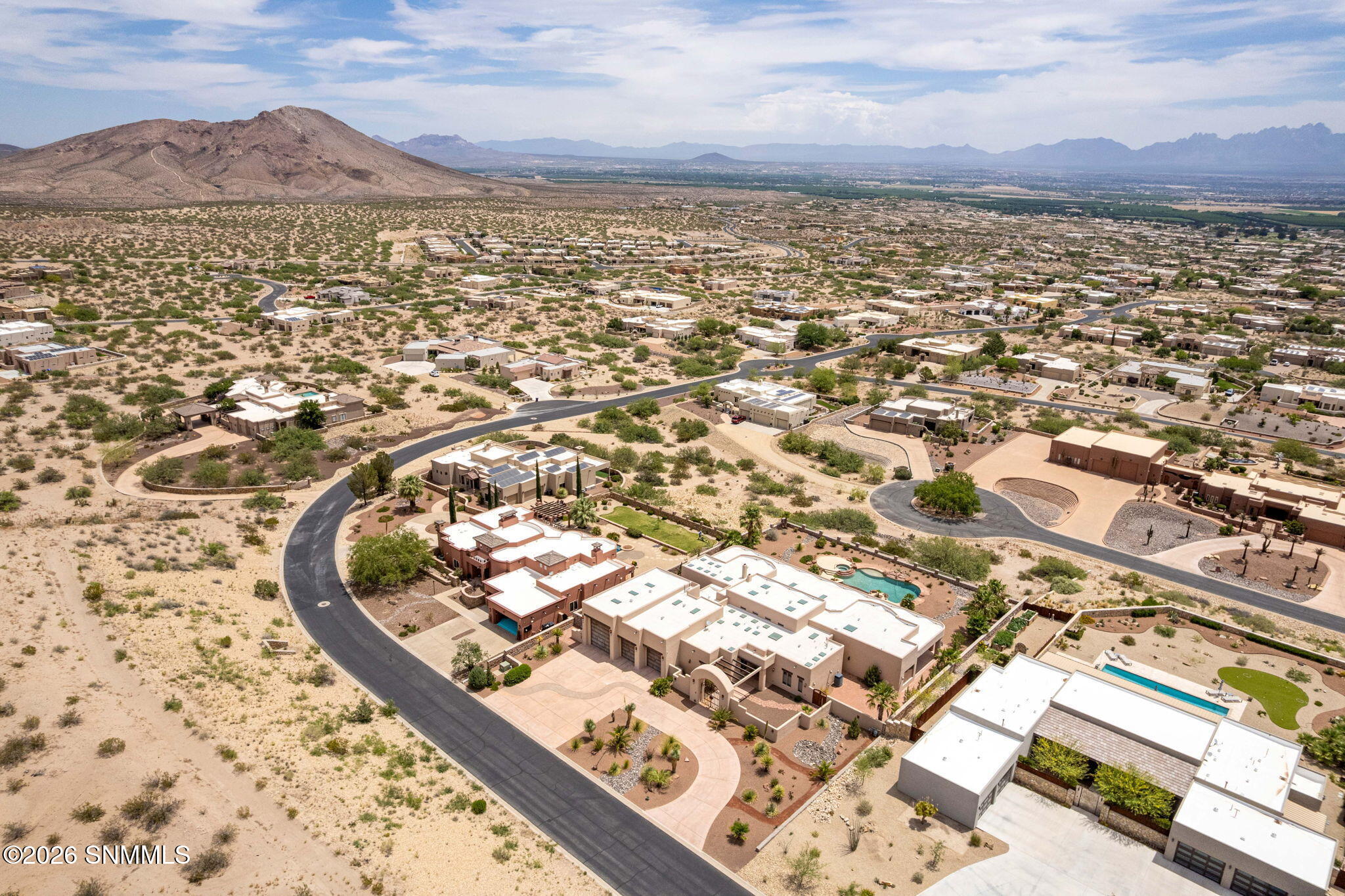 10-web-or-mls-Snappin Homes (Constitutio