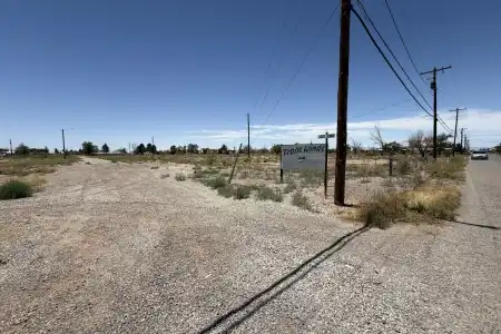 1101 Mescalero Street, Alamogordo, New Mexico 88310, ,Commercial Sale,For Sale,Mescalero,2601913
