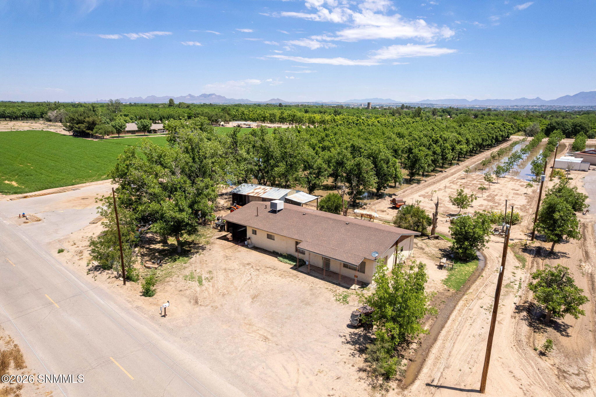 2-web-or-mls-Snappin Homes (Snow2917)-2