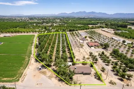 2917 Snow Road, Las Cruces, New Mexico 88005, 5 Bedrooms Bedrooms, ,1.75 BathroomsBathrooms,Residential,For Sale,Snow,2601929