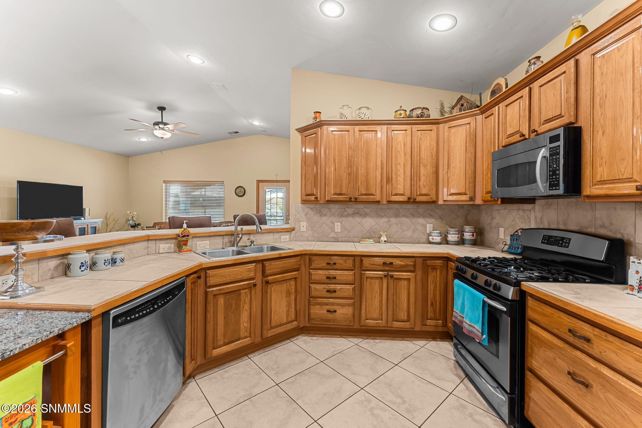 24-web-or-mls-REP-LLC_024
