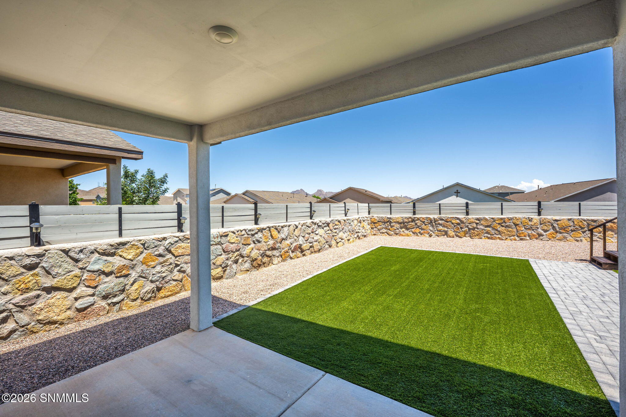 28-web-or-mls-Snappin Homes (Valentina46