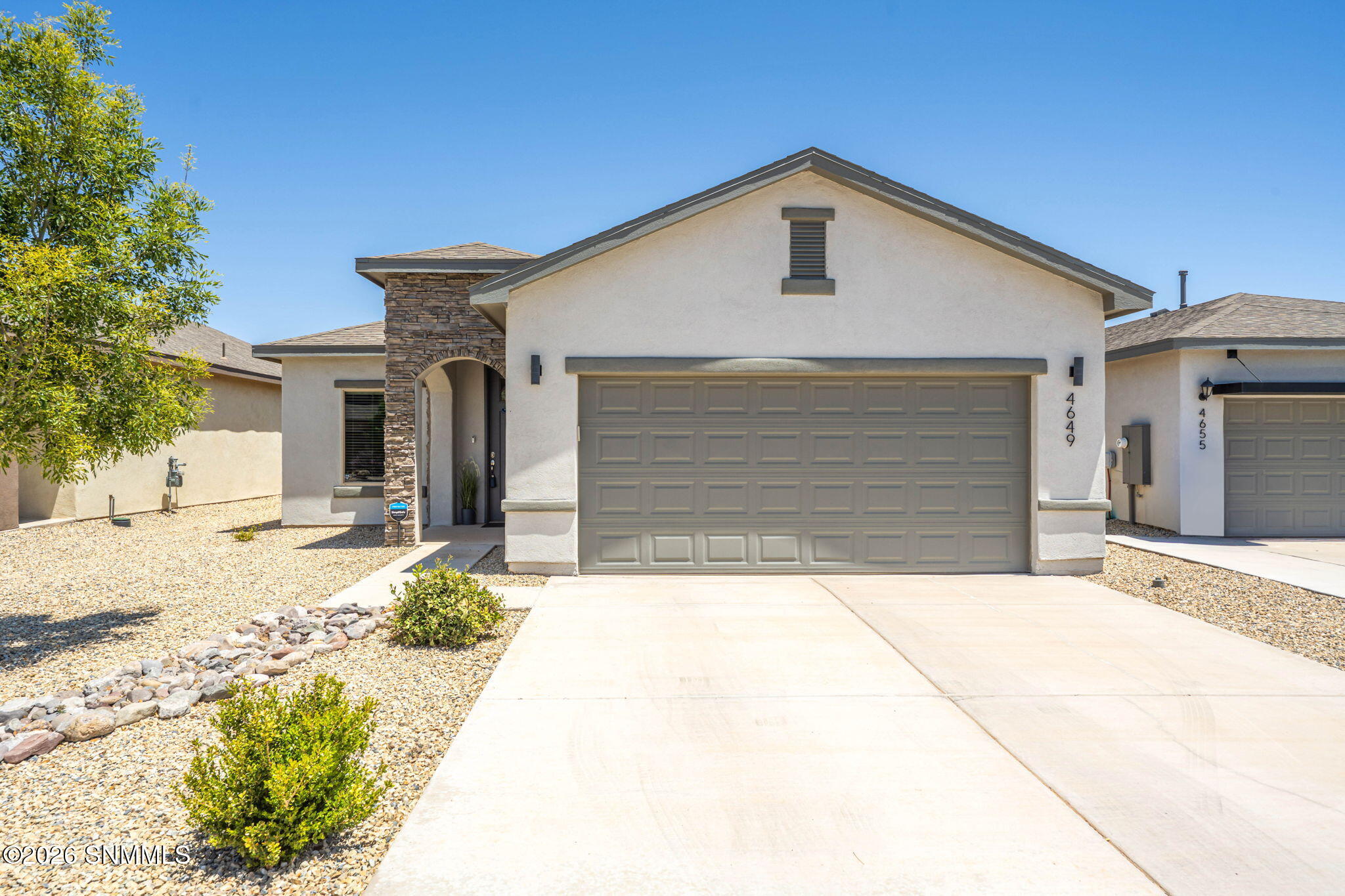 1-web-or-mls-Snappin Homes (Valentina464