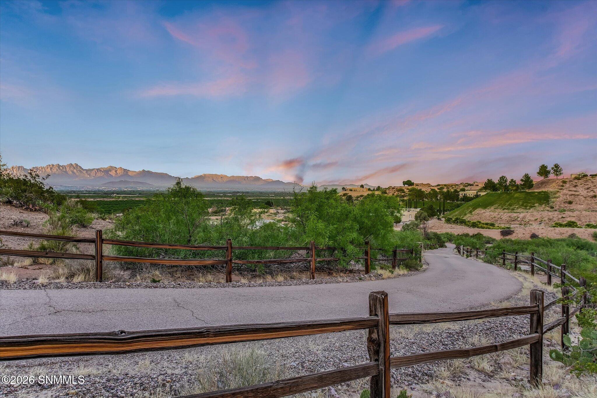 46-Entry Drive and Split Rail Fence