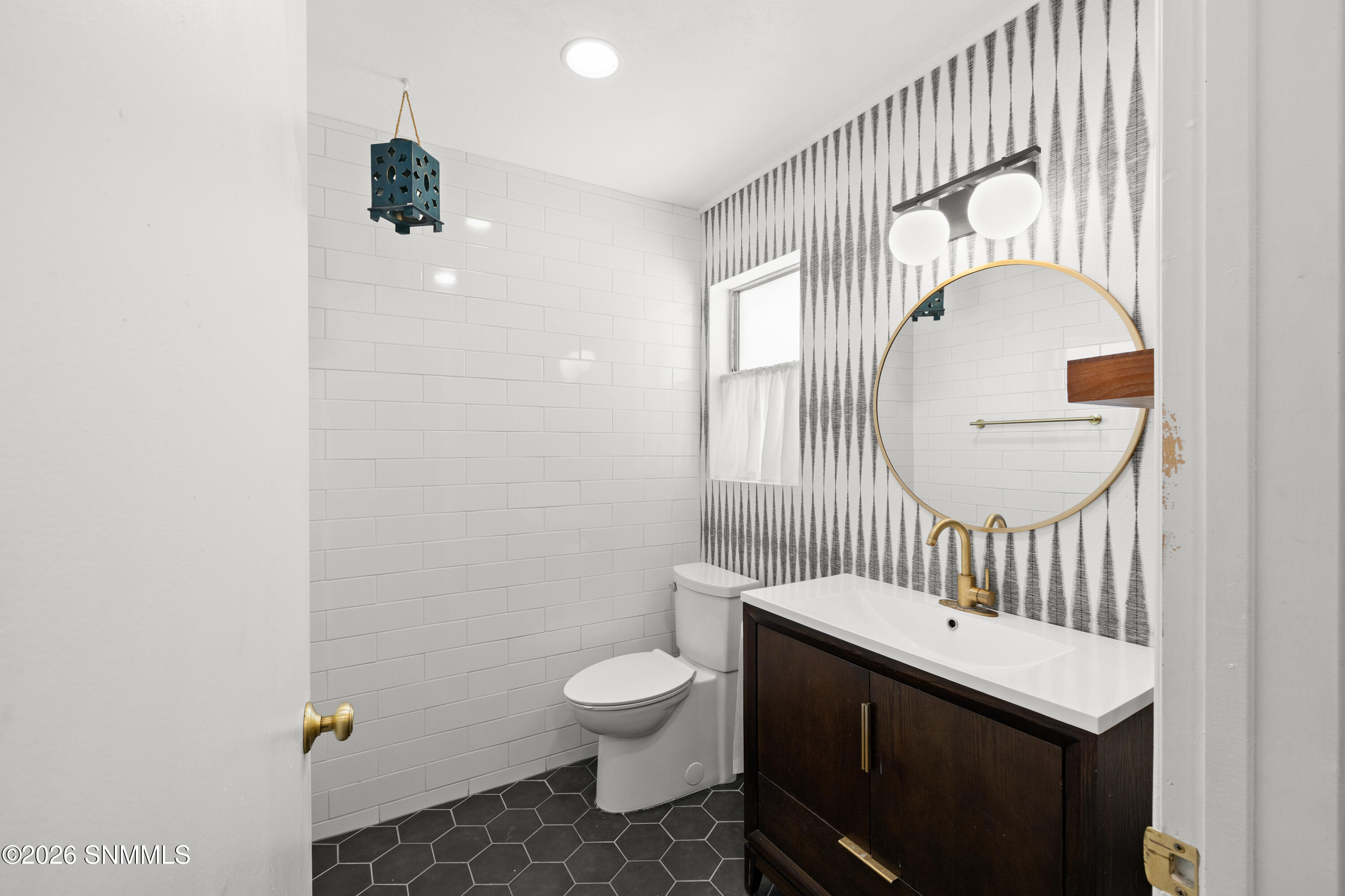 2907-Devondale-MLS-Camera-Guy-18