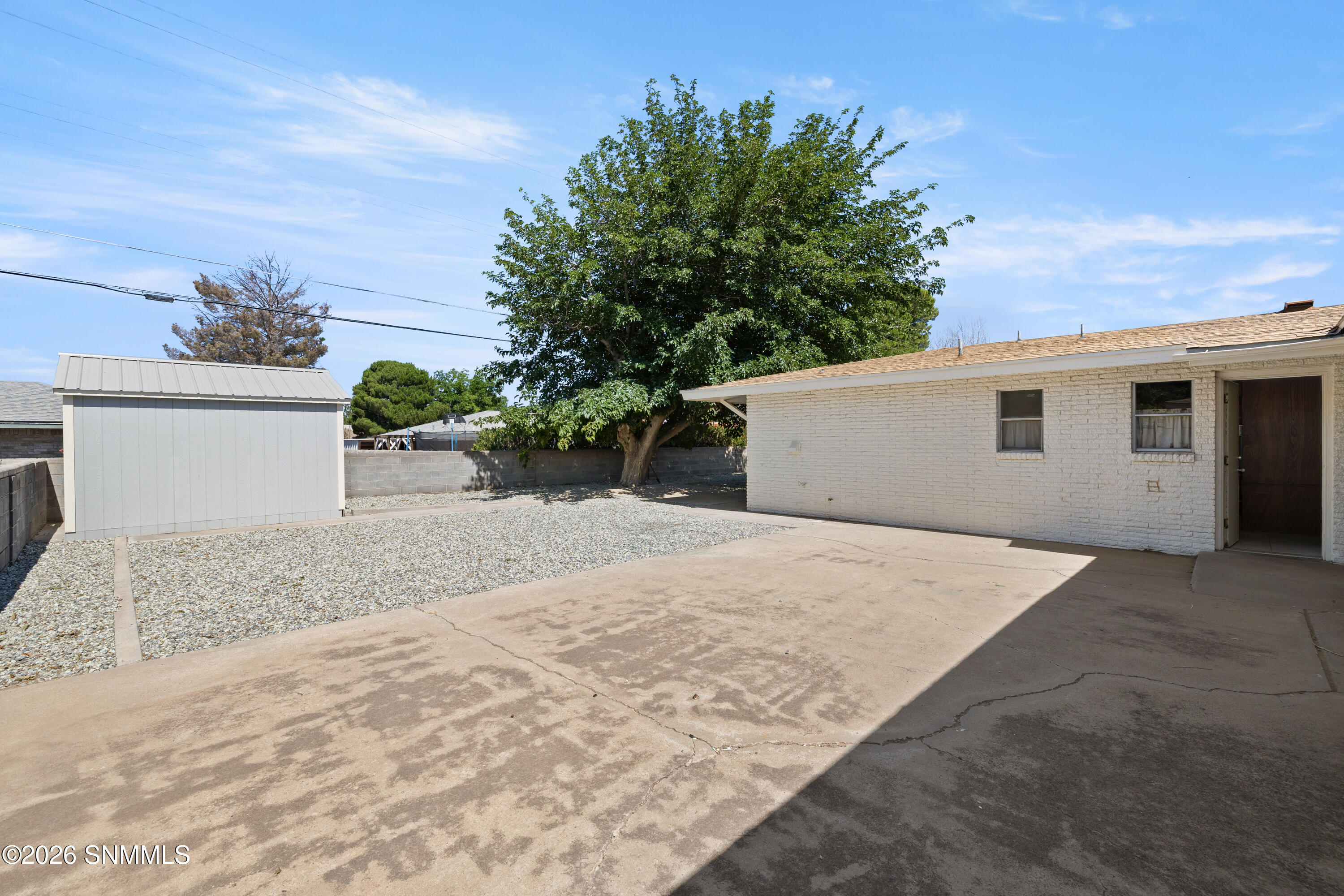 2907-Devondale-MLS-Camera-Guy-32
