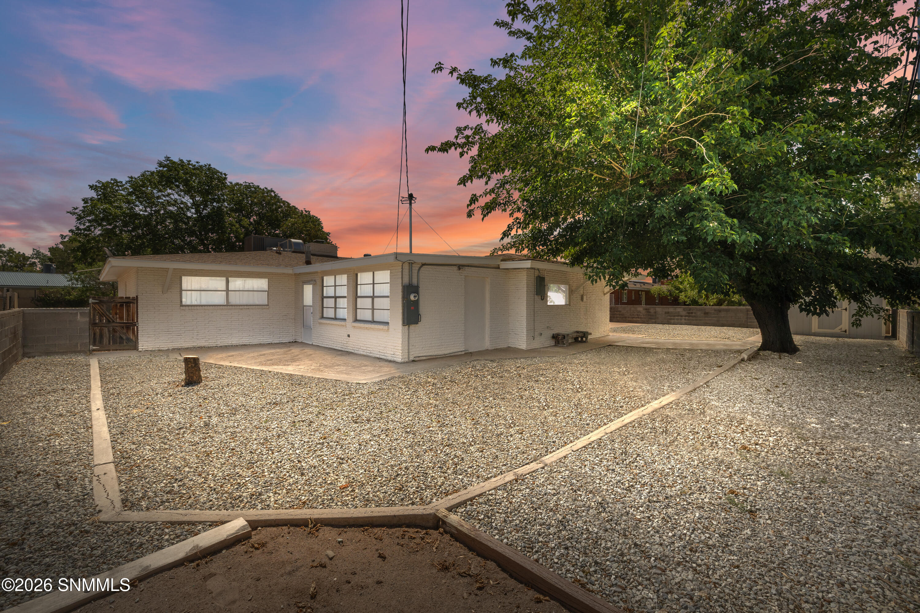 2907-Devondale-MLS-Camera-Guy-29