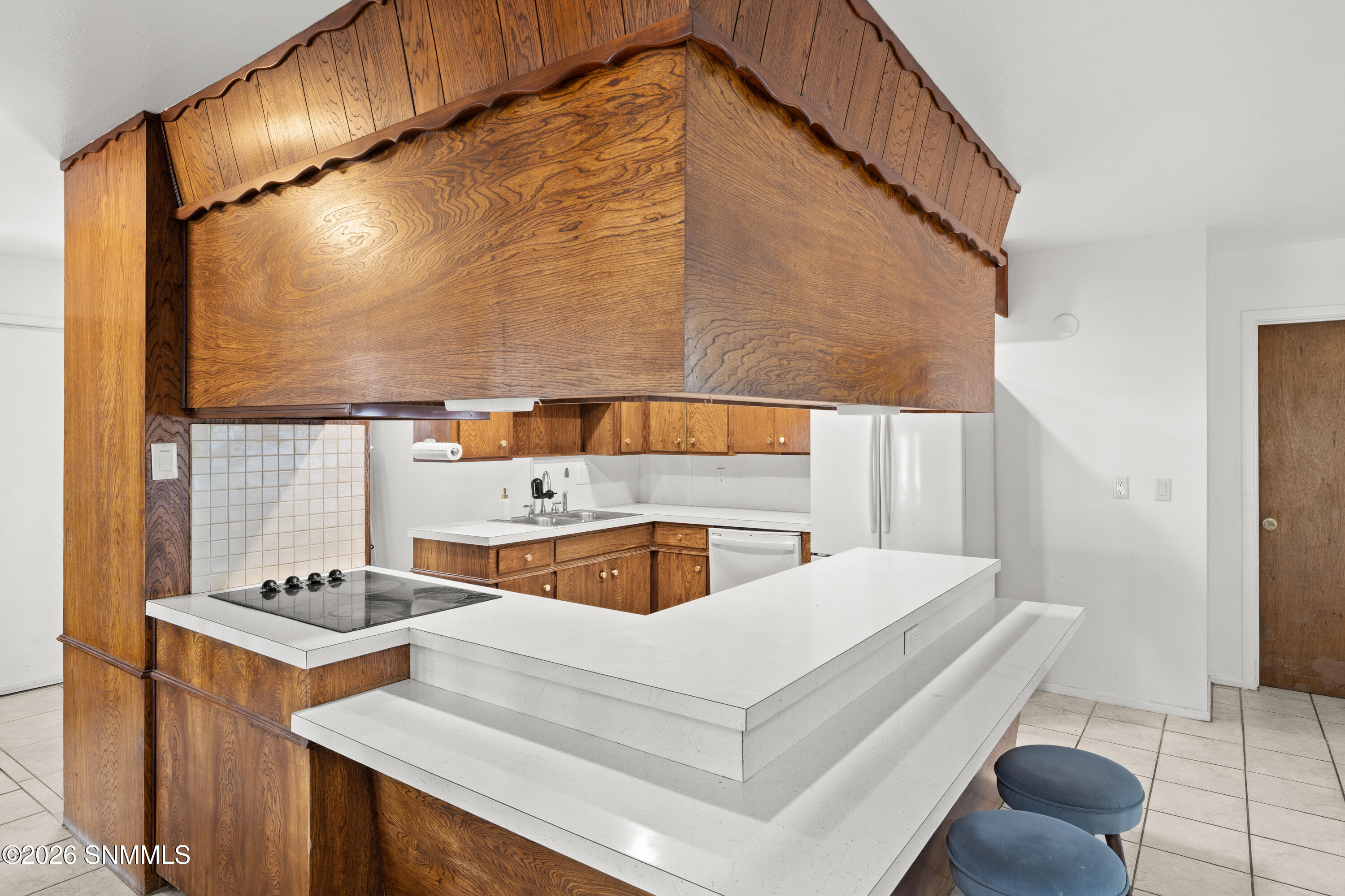 2907-Devondale-MLS-Camera-Guy-9