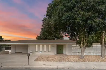 2907 Devendale Avenue, Las Cruces, New Mexico 88005, 4 Bedrooms Bedrooms, ,2 BathroomsBathrooms,Residential,For Sale,Devendale,2601958