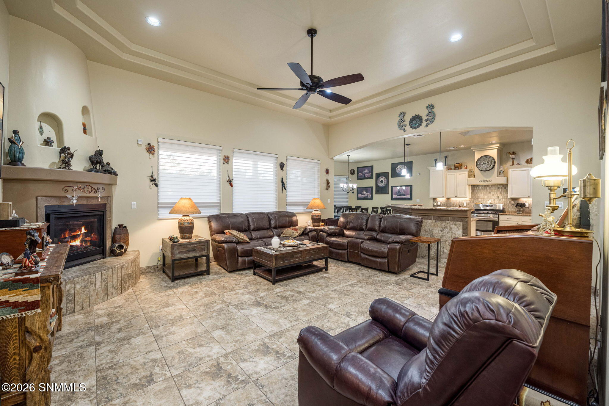 gas-log-fireplace-great-room