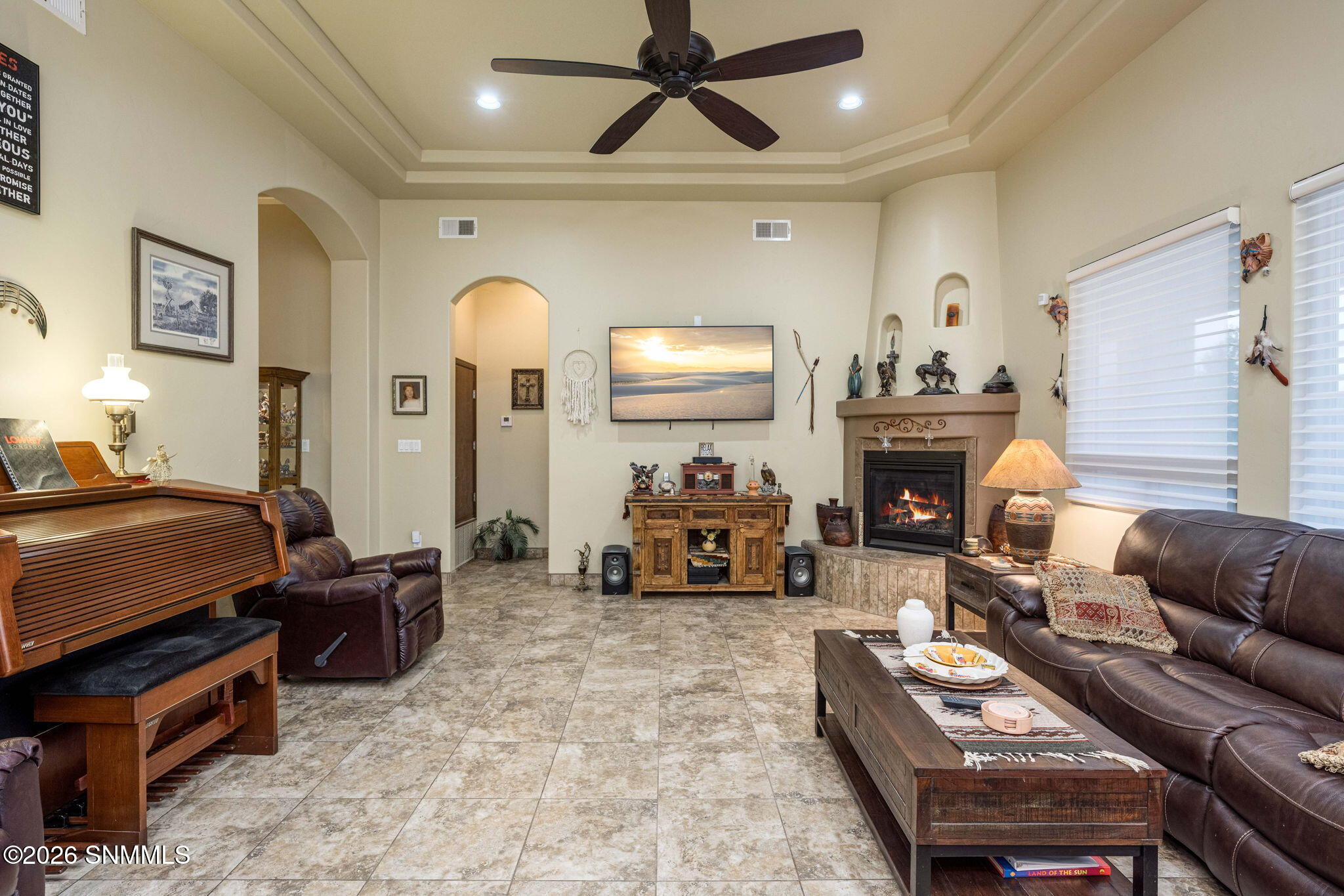 5137-San-Carlos-Ct-Tray-Ceilings