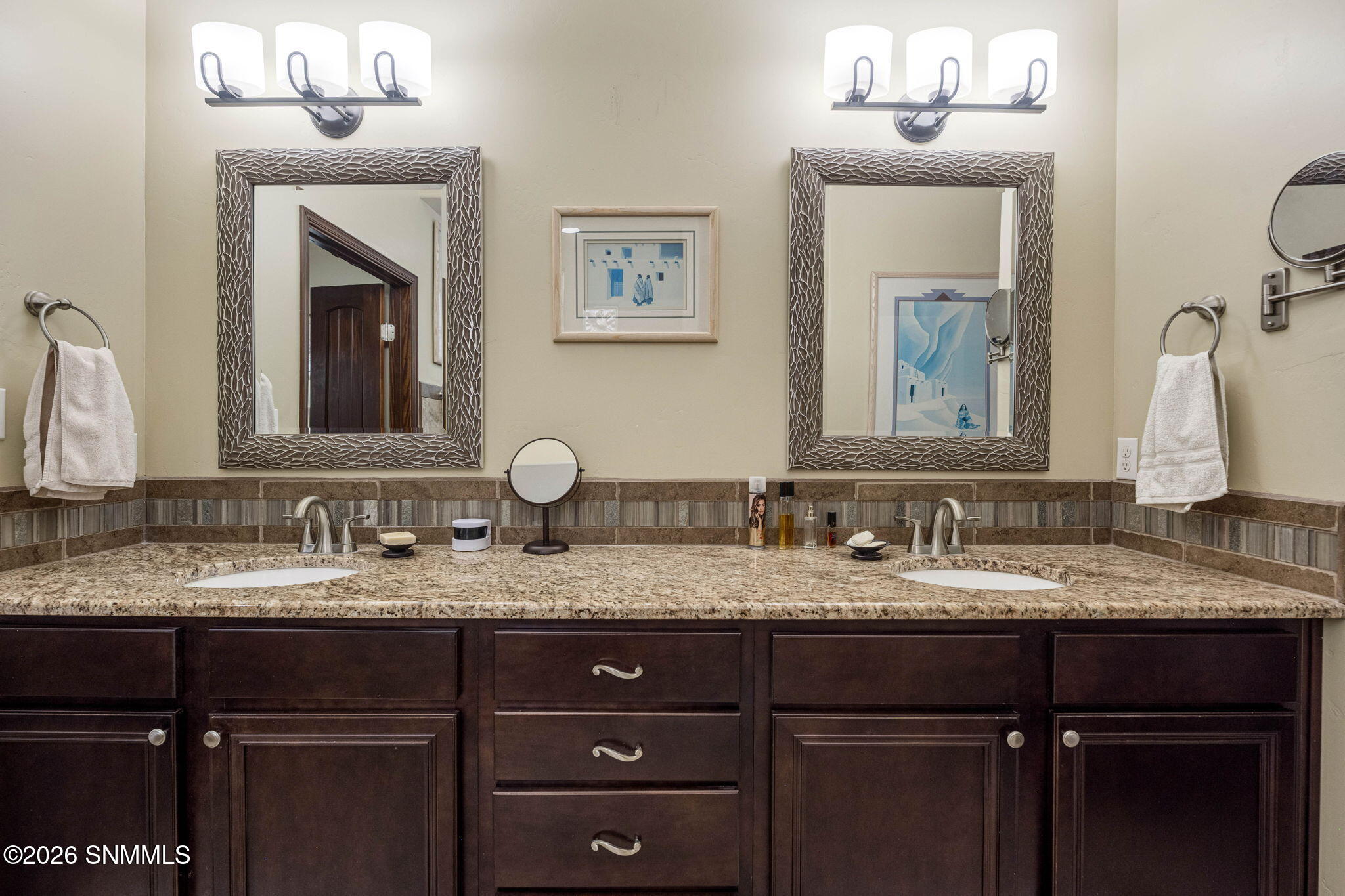 Luxury-primary-bathroom