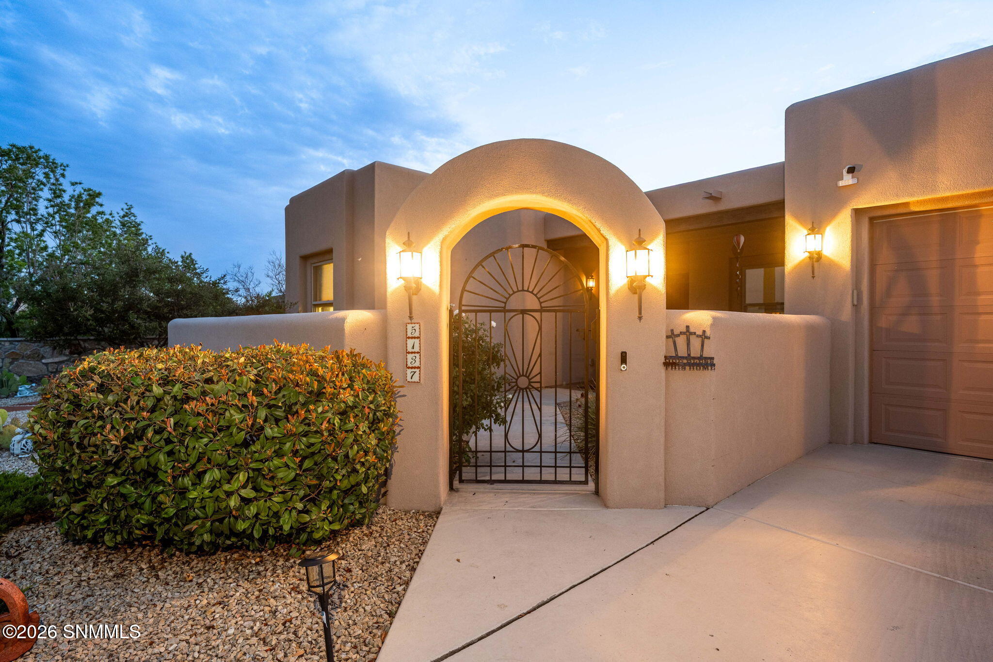 5137-San-Carlos-Ct-Courtyard