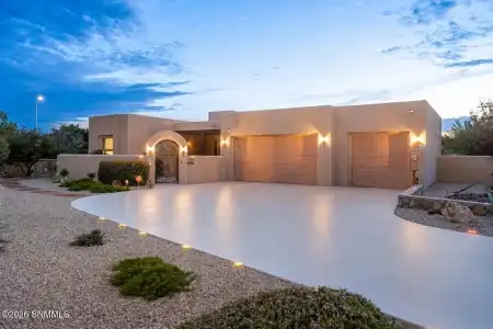 5137 San Carlos Court, Las Cruces, New Mexico 88011, 4 Bedrooms Bedrooms, ,2.5 BathroomsBathrooms,Residential,For Sale,San Carlos,2601963