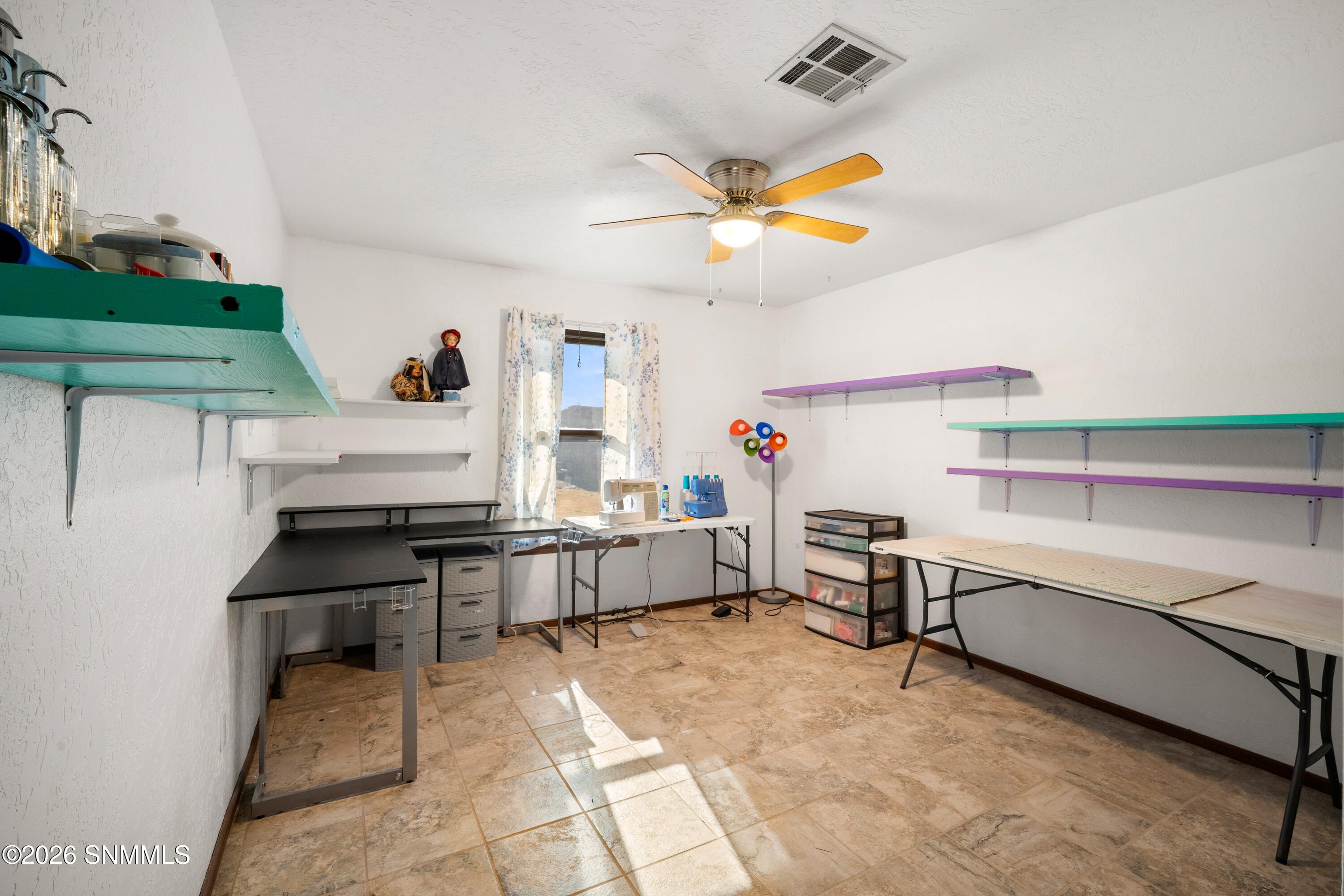 6370-Payan-MLS-Camera-Guy-24