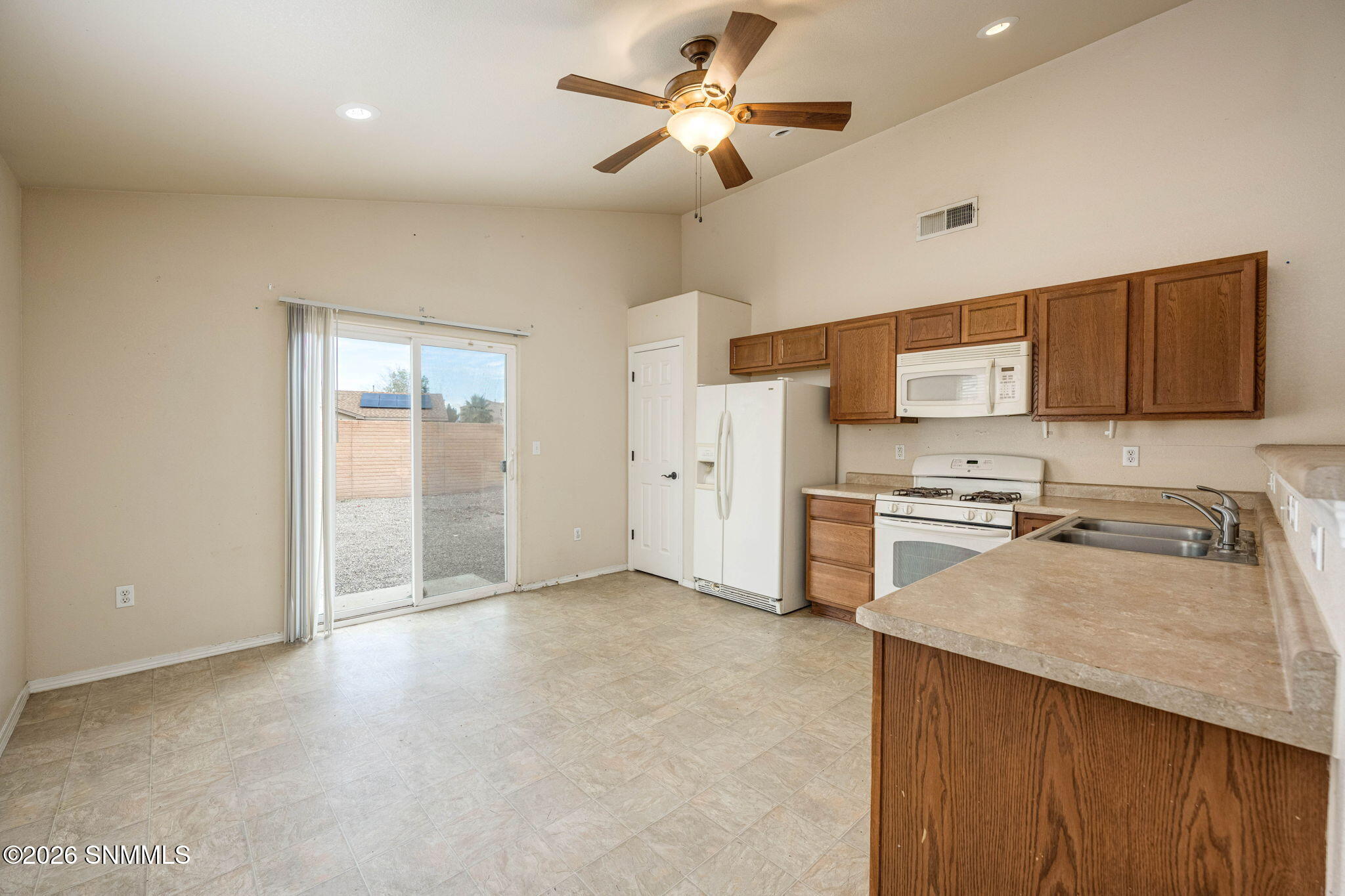 10-web-or-mls-Snappin Homes (Borroughs28