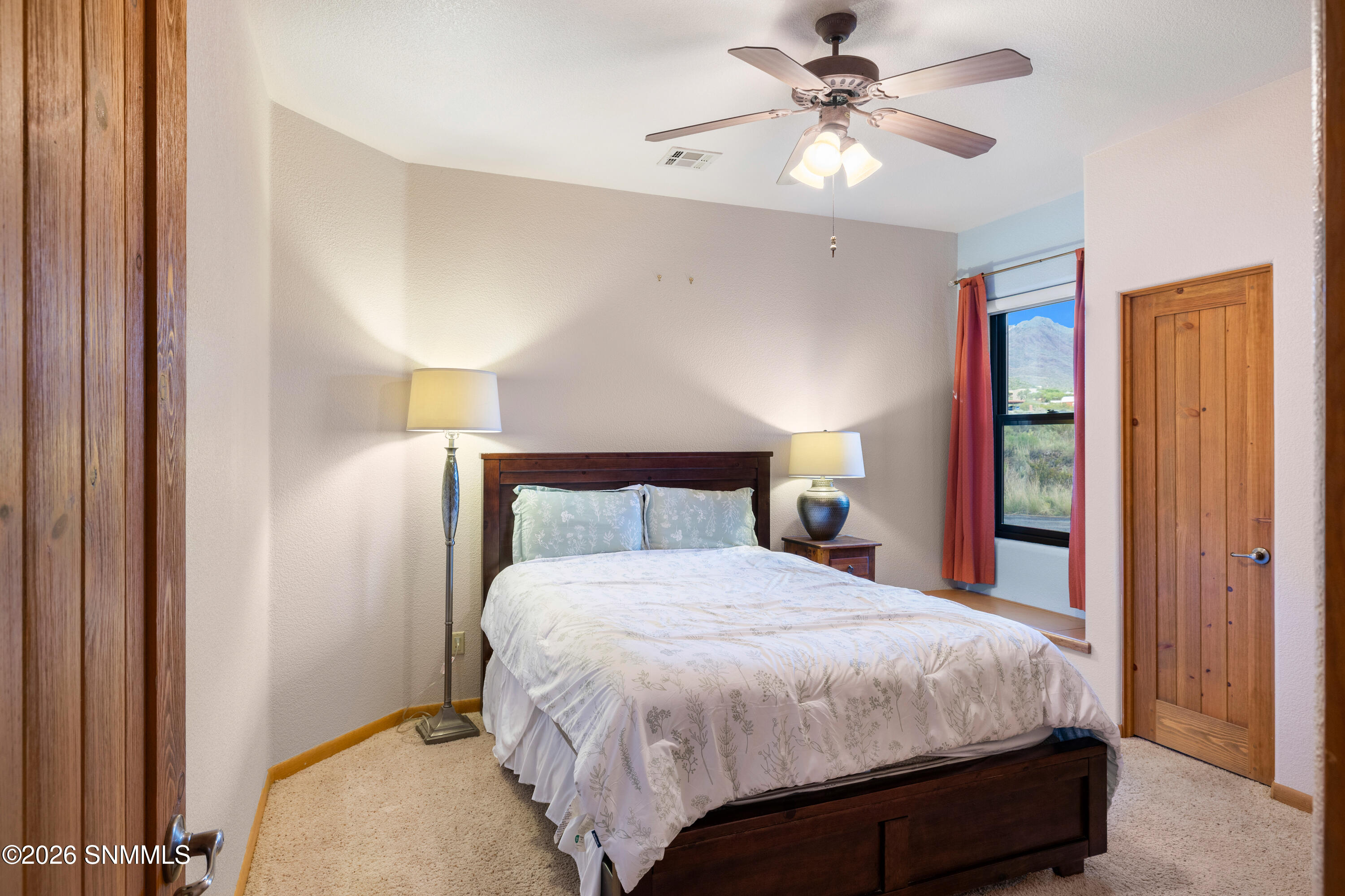 5025-Silverton-MLS-Camera-Guy-31