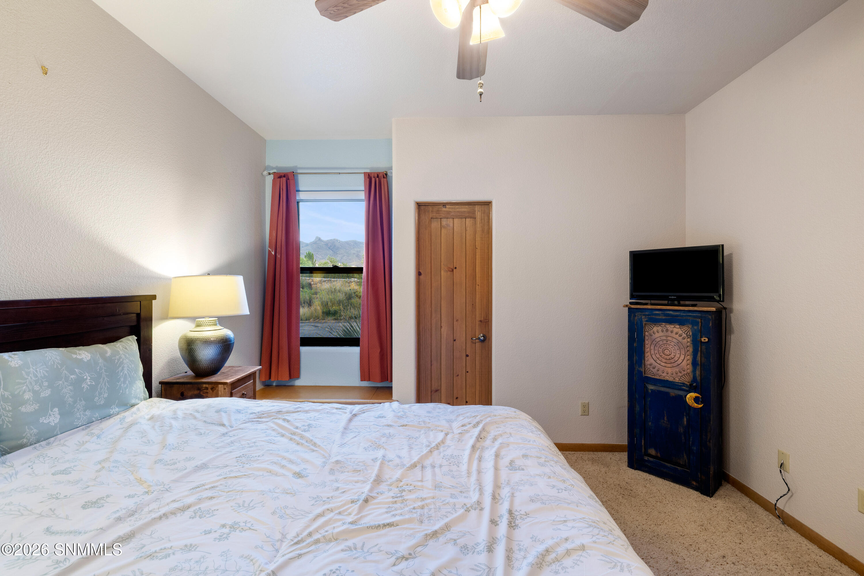 5025-Silverton-MLS-Camera-Guy-32