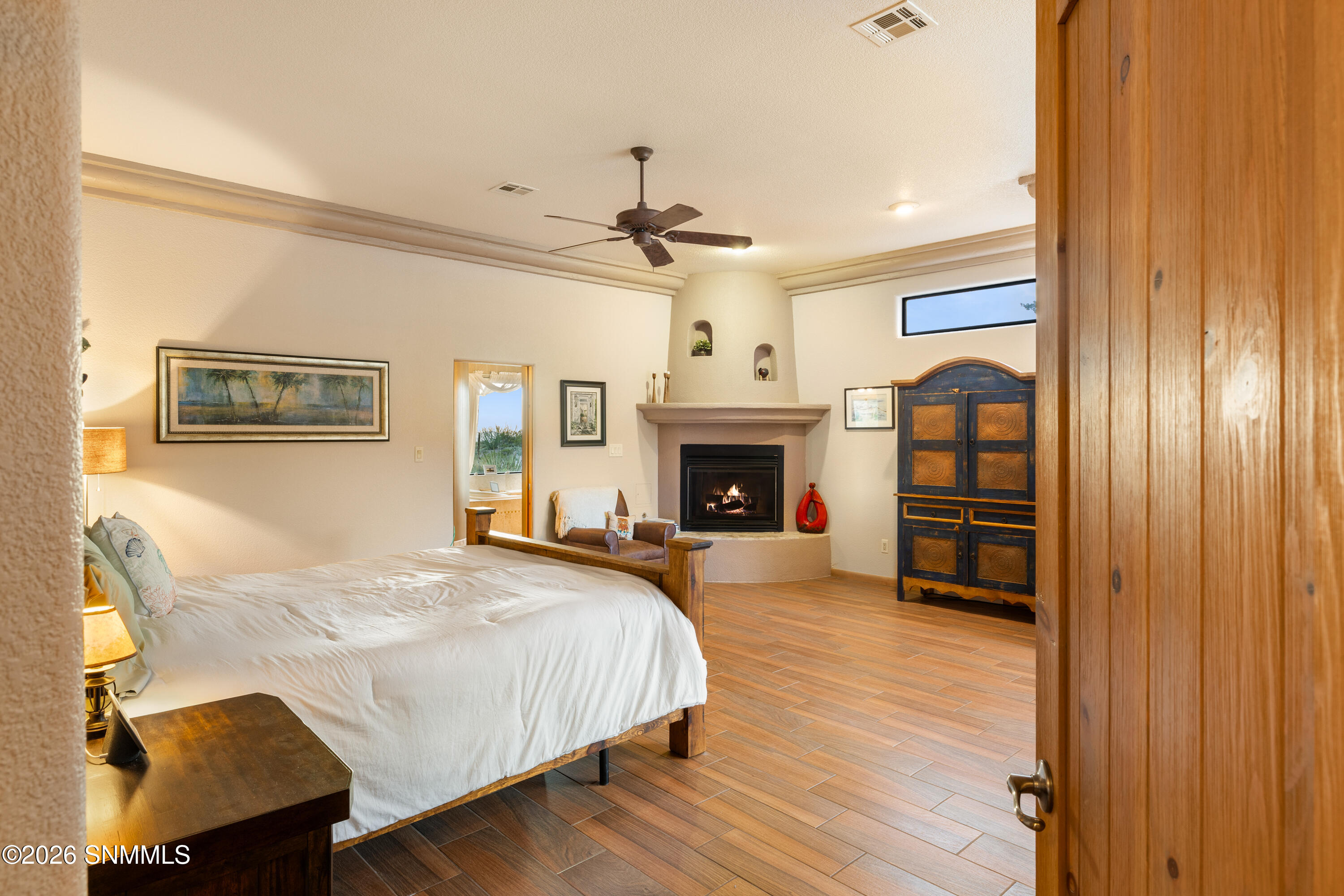 5025-Silverton-MLS-Camera-Guy-37