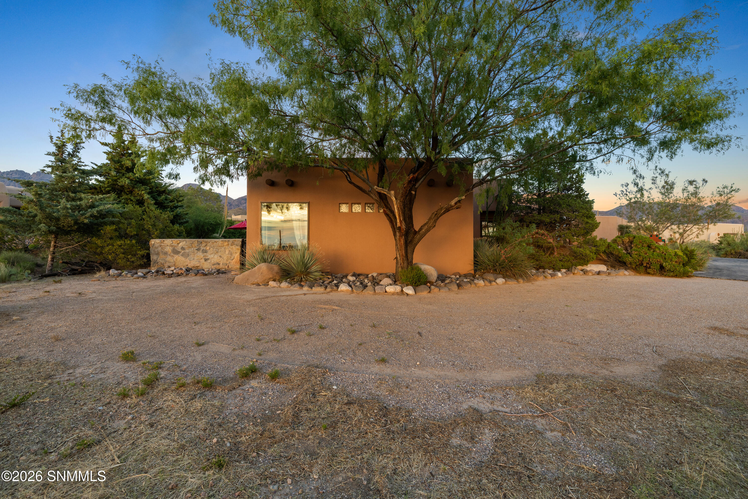 5025-Silverton-MLS-Camera-Guy-66