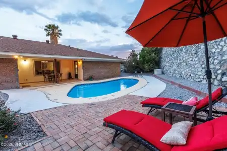 1724 Salinas Drive, Las Cruces, New Mexico 88011, 3 Bedrooms Bedrooms, ,1.75 BathroomsBathrooms,Residential,For Sale,Salinas,2601753