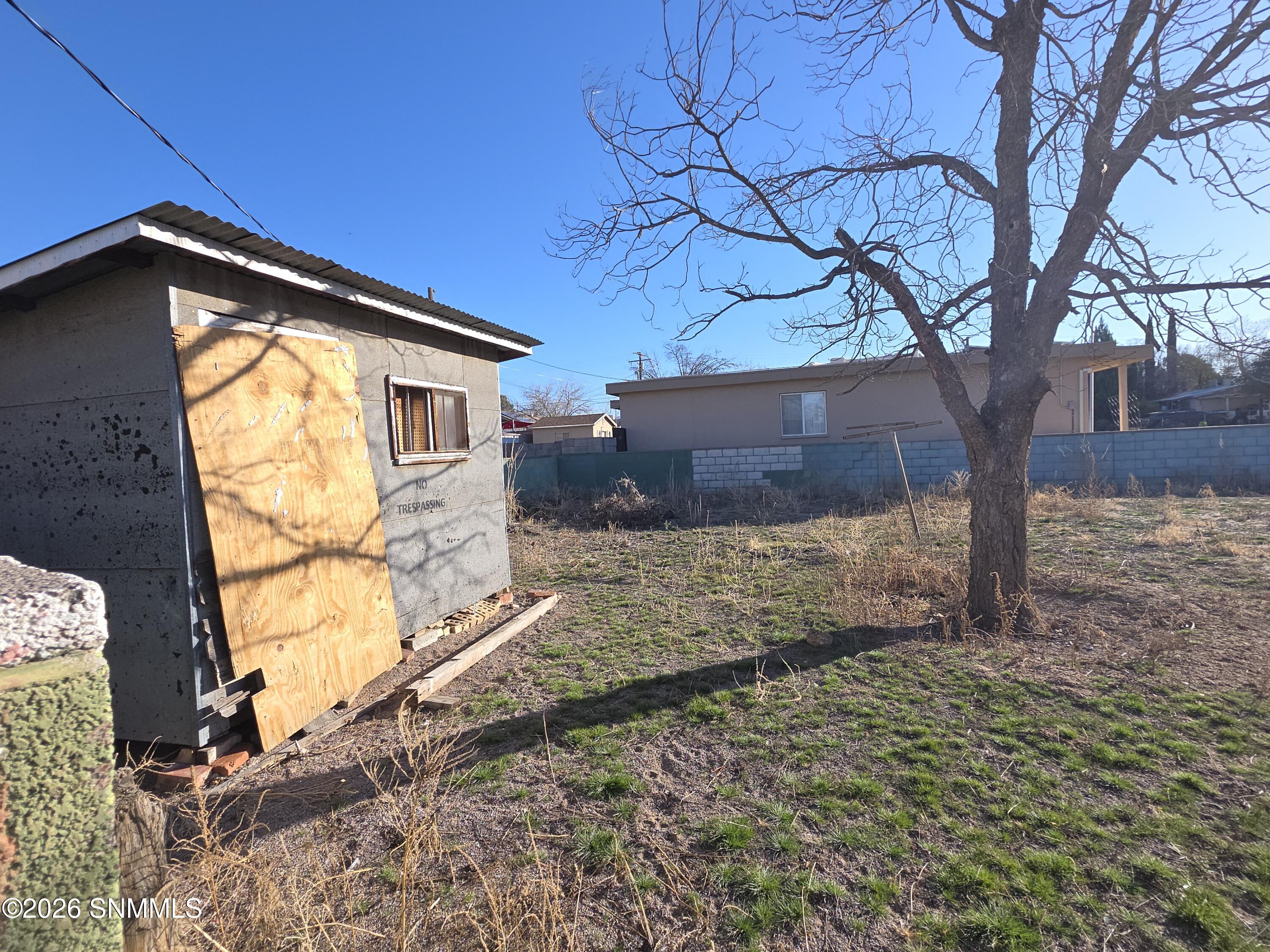 shed