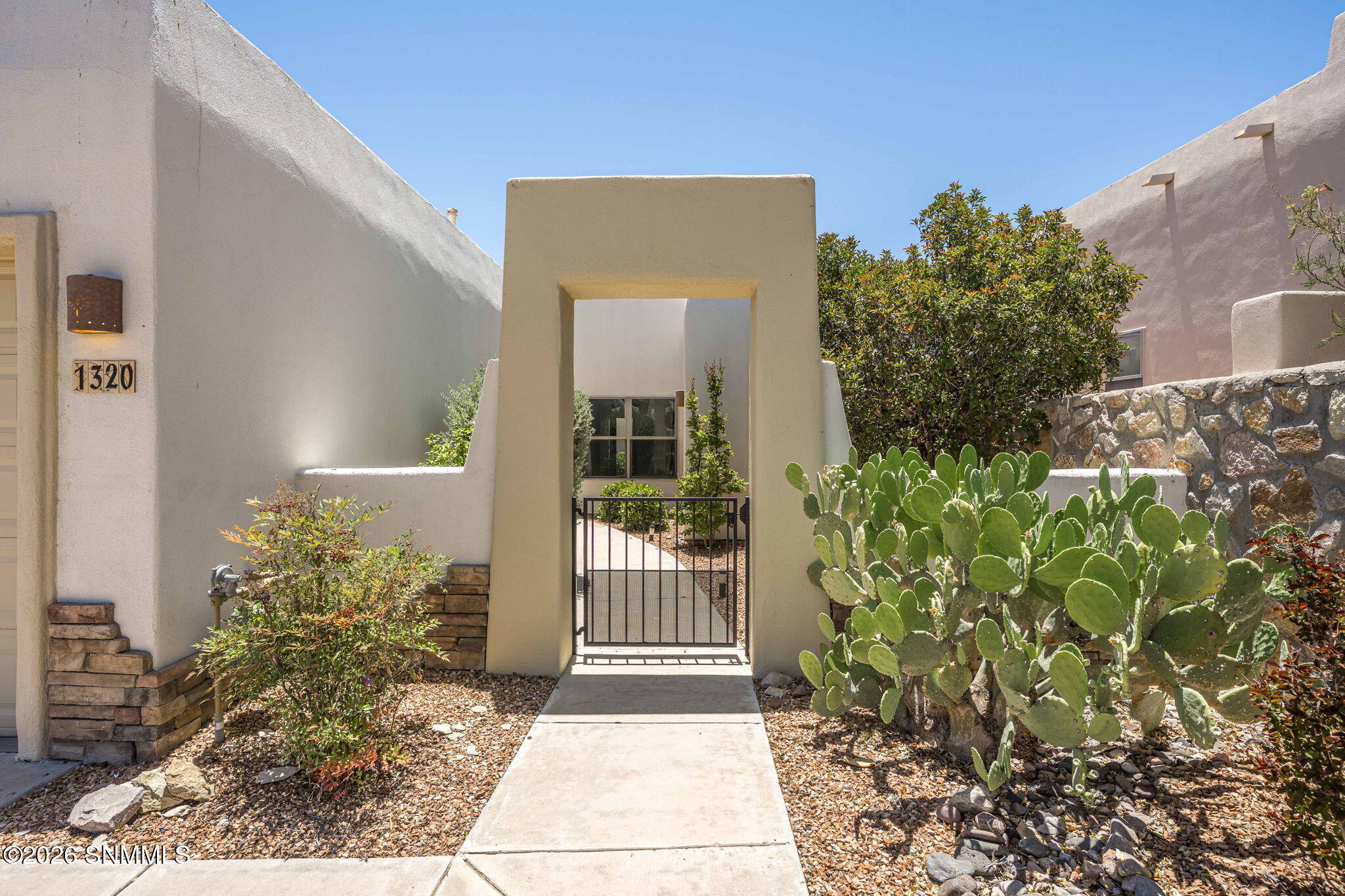4-web-or-mls-Snappin Homes (GolfClub1320