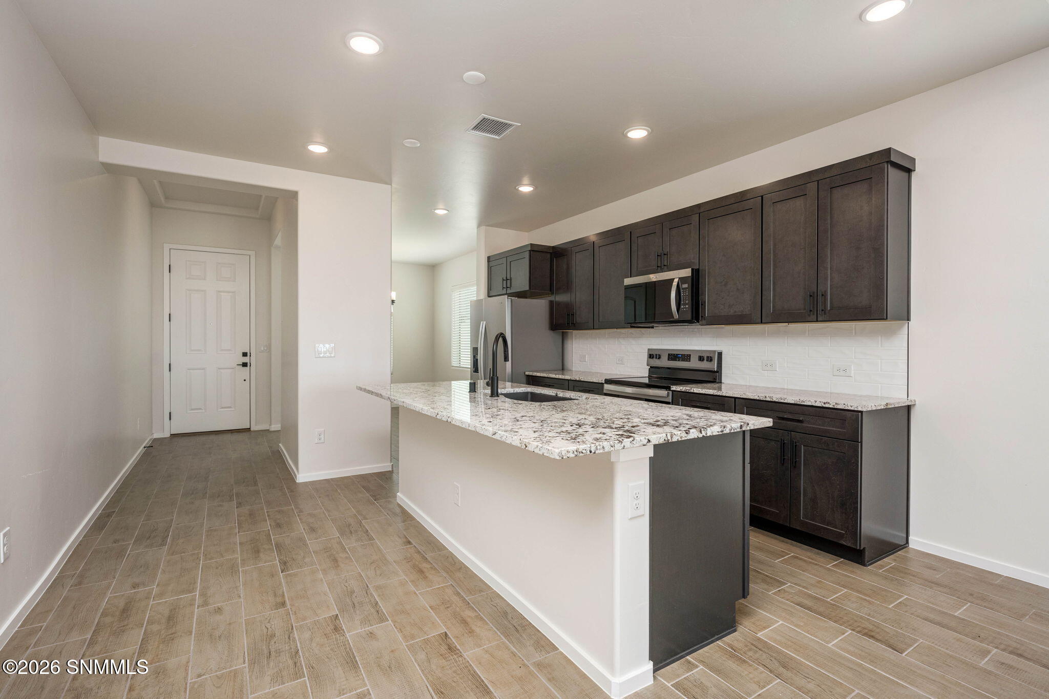 6-web-or-mls-Snappin Homes (Evolution420