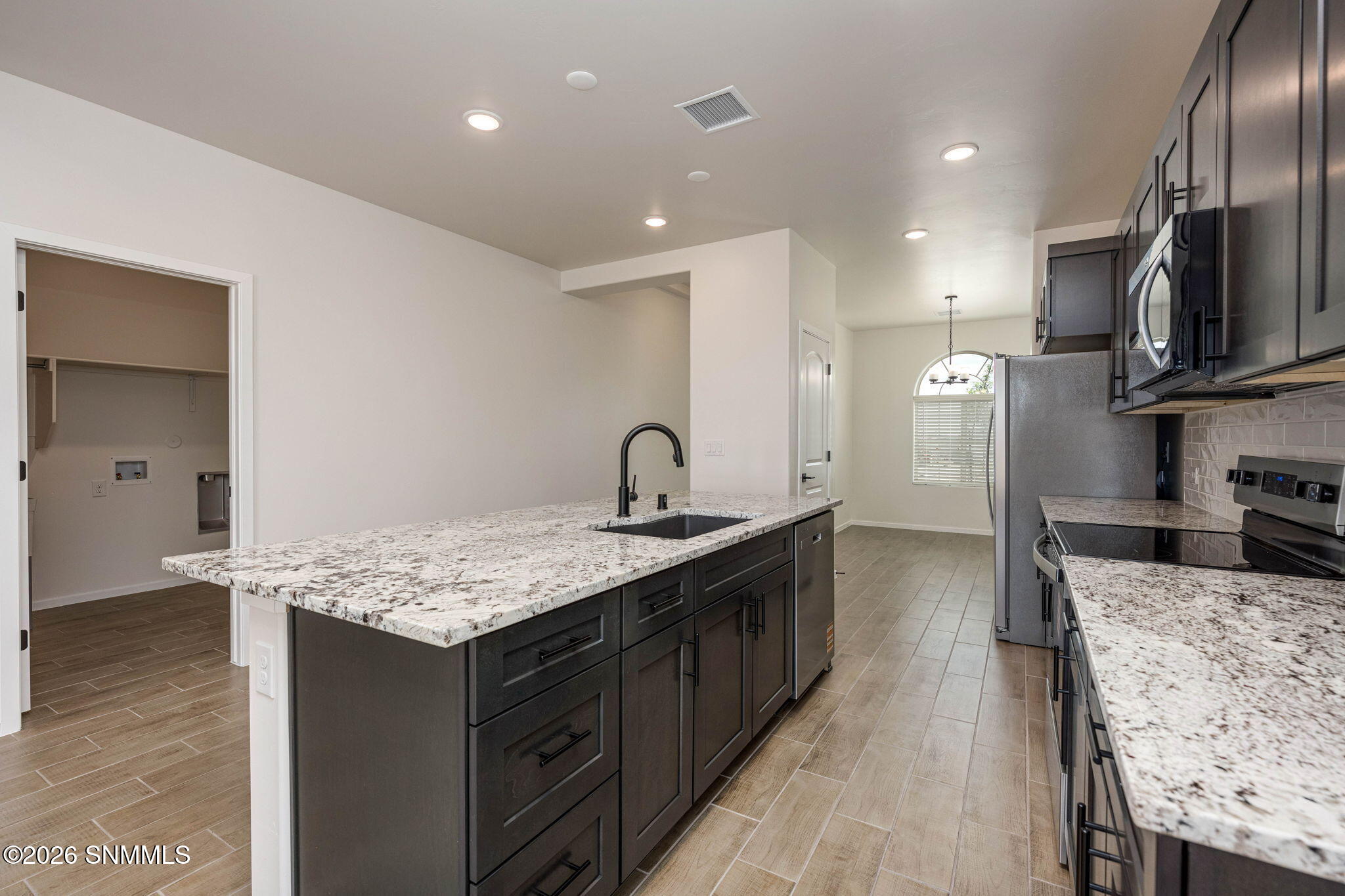 8-web-or-mls-Snappin Homes (Evolution420