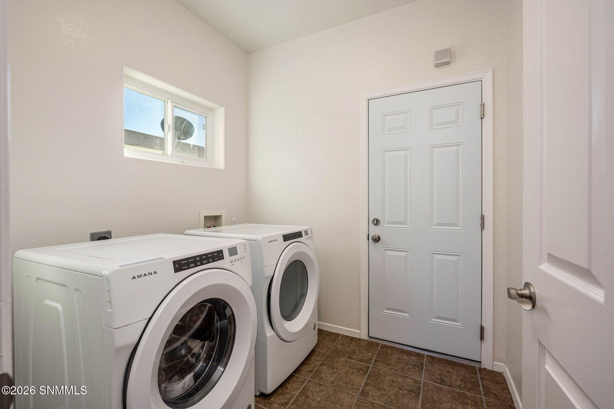 14-web-or-mls-Snappin Homes (Mesita4638)