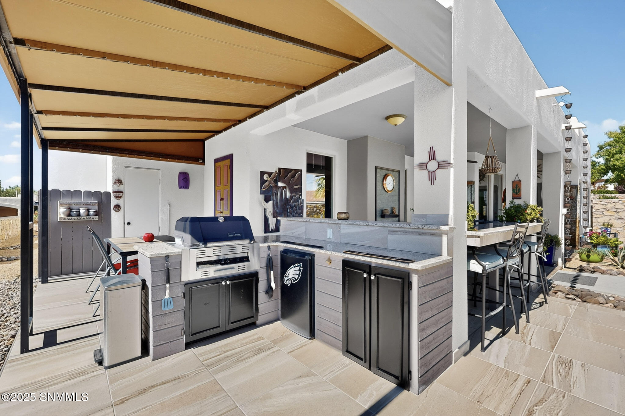 41 Backyard Outdoor Living 63-021_3D-Cas