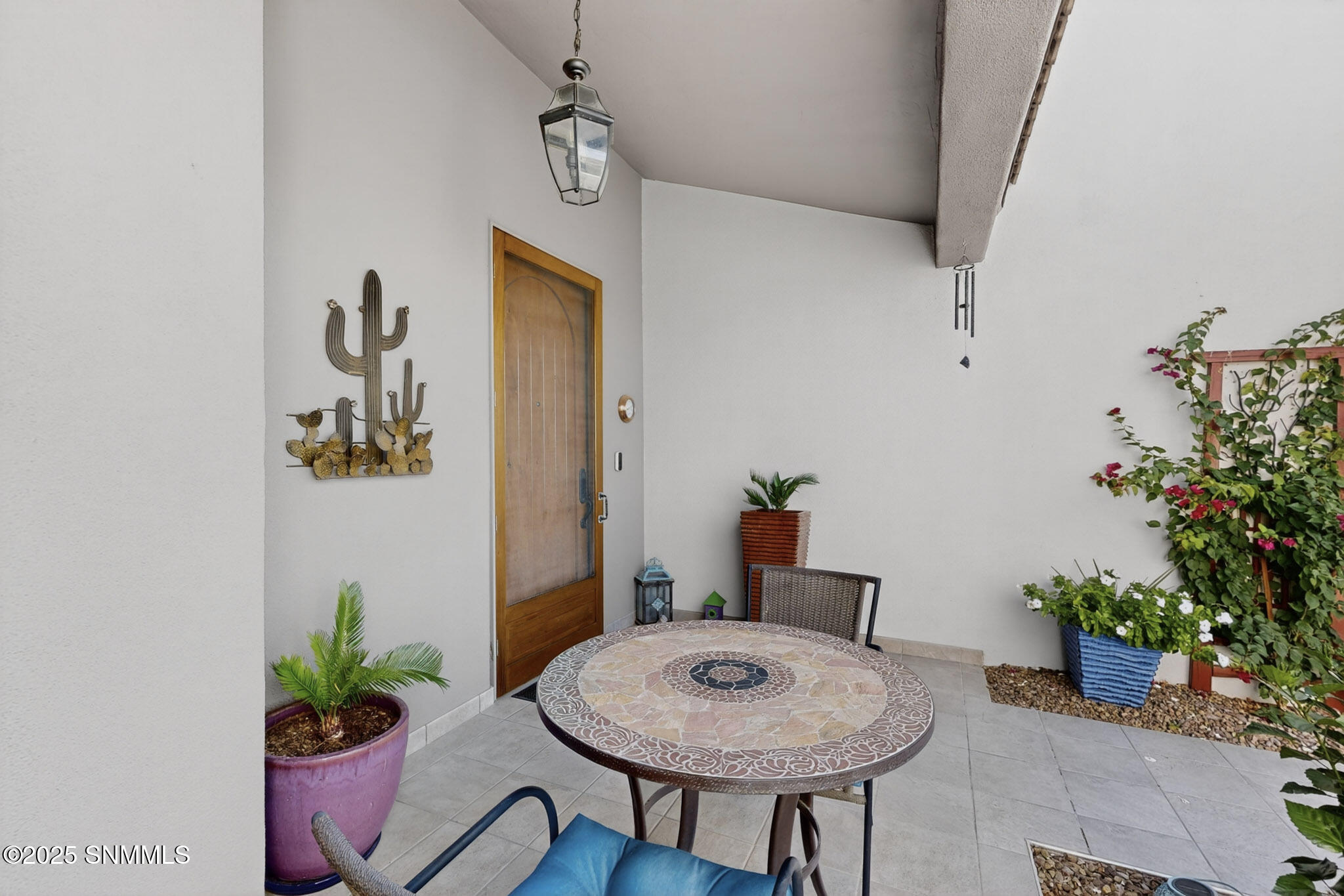 07 Courtyard 26-002_3D-Casas-1940-San-Fe