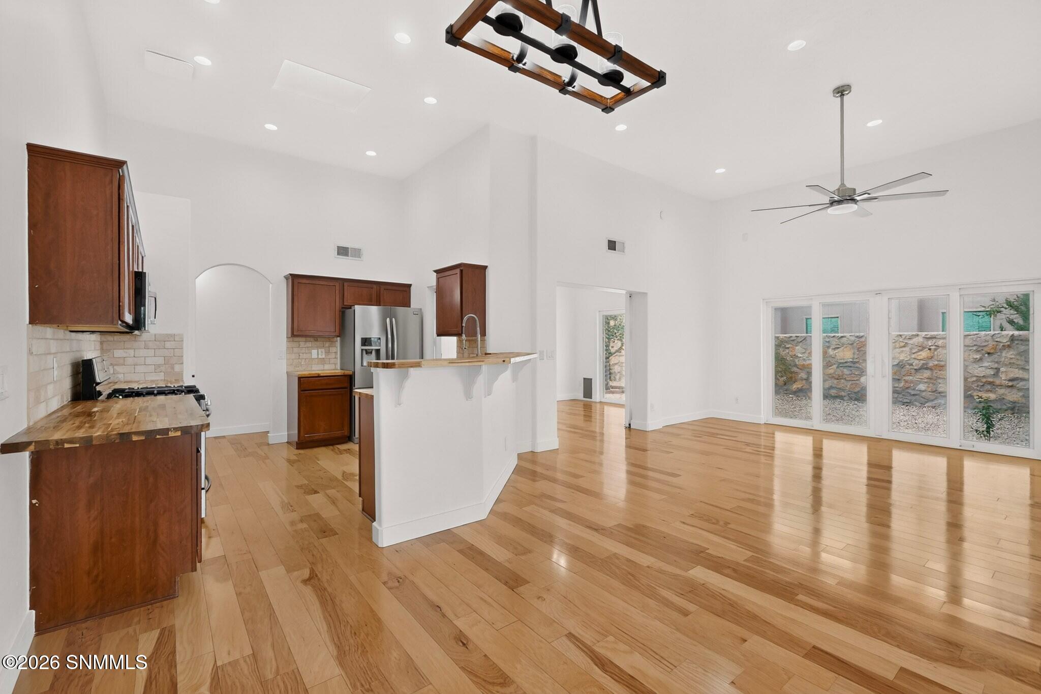 Kitchen_Dining Area_Living Area
