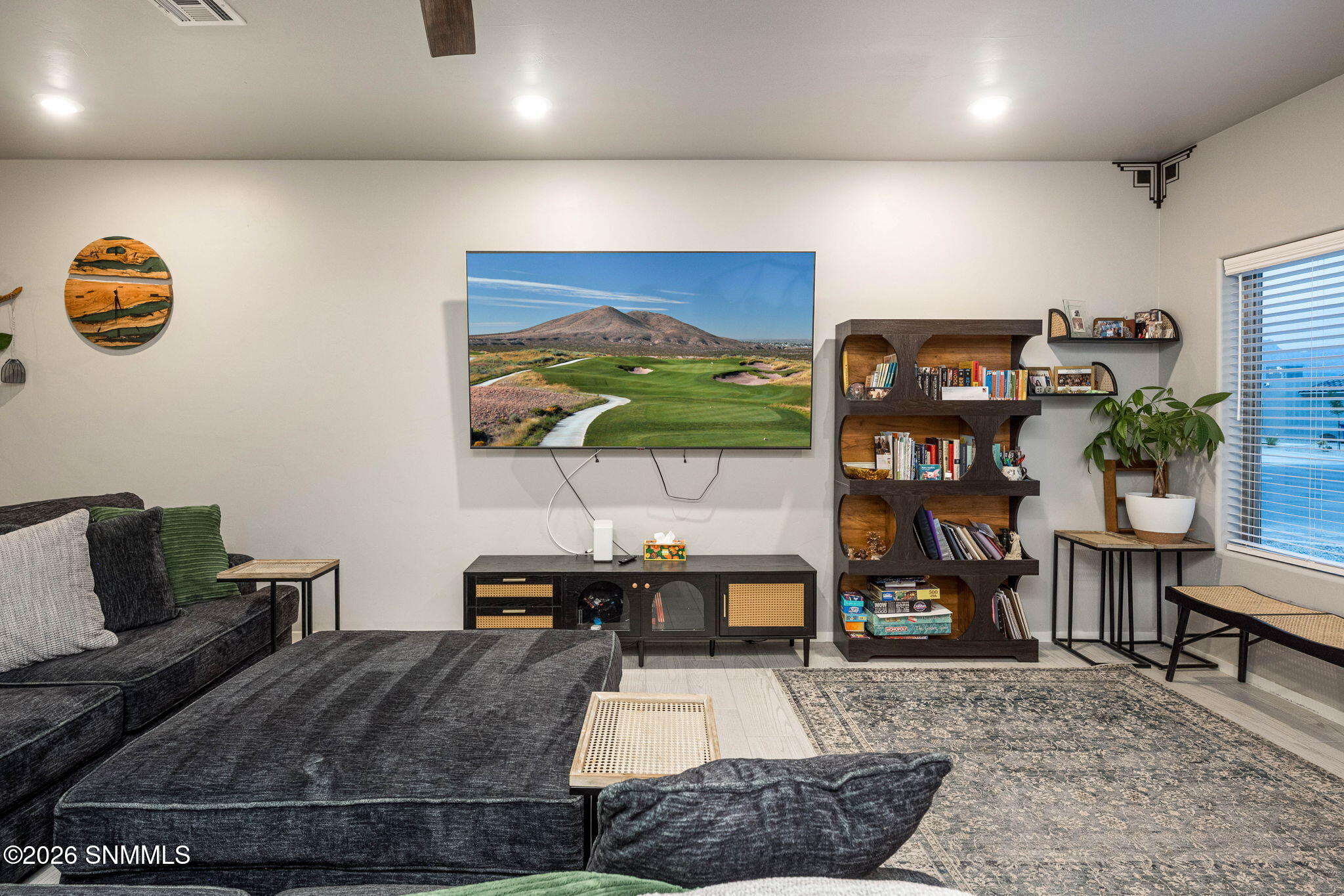 7-web-or-mls-Snappin Homes (Gibralter380